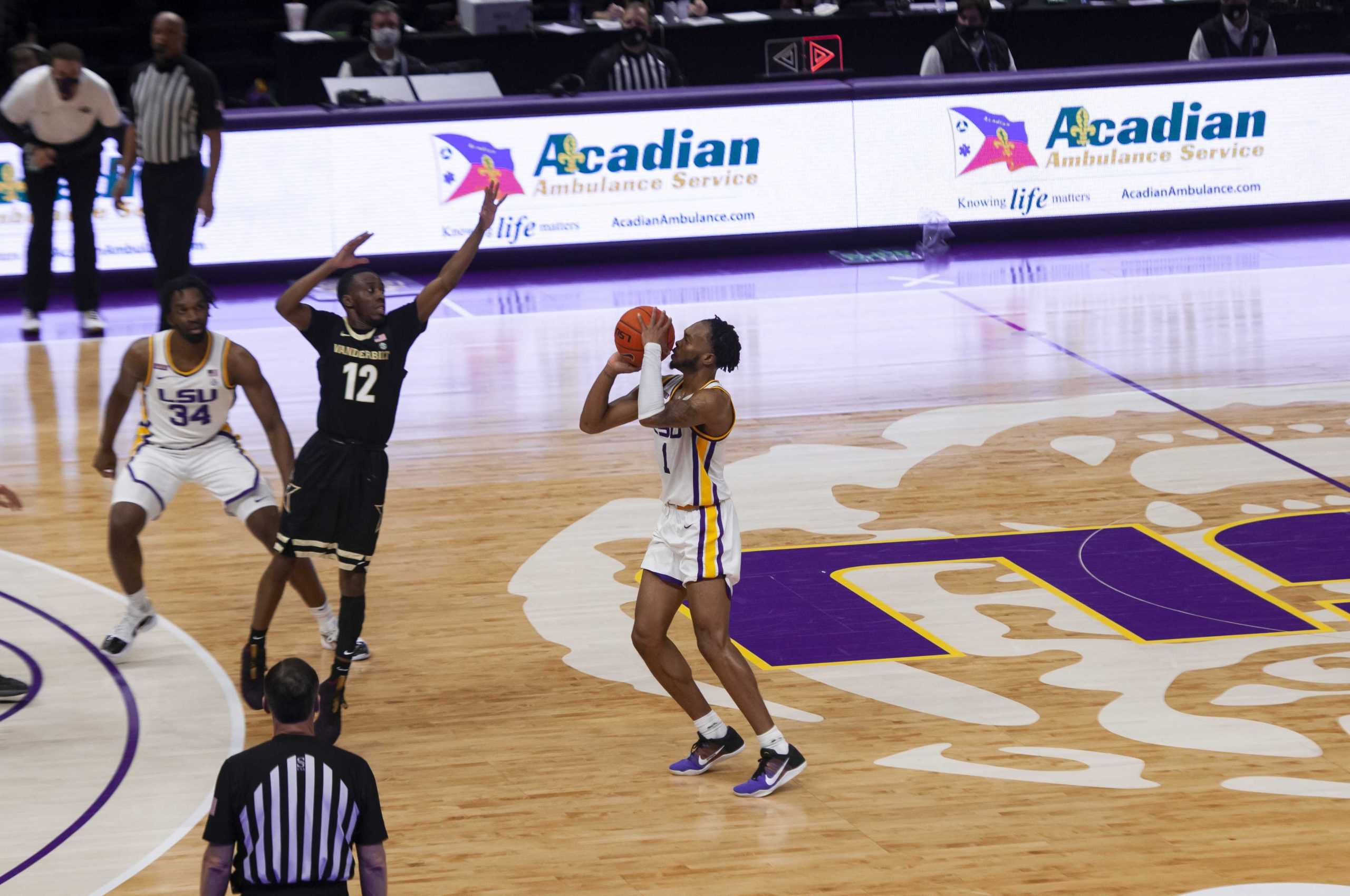 PHOTOS: LSU men's basketball defeats Vanderbilt