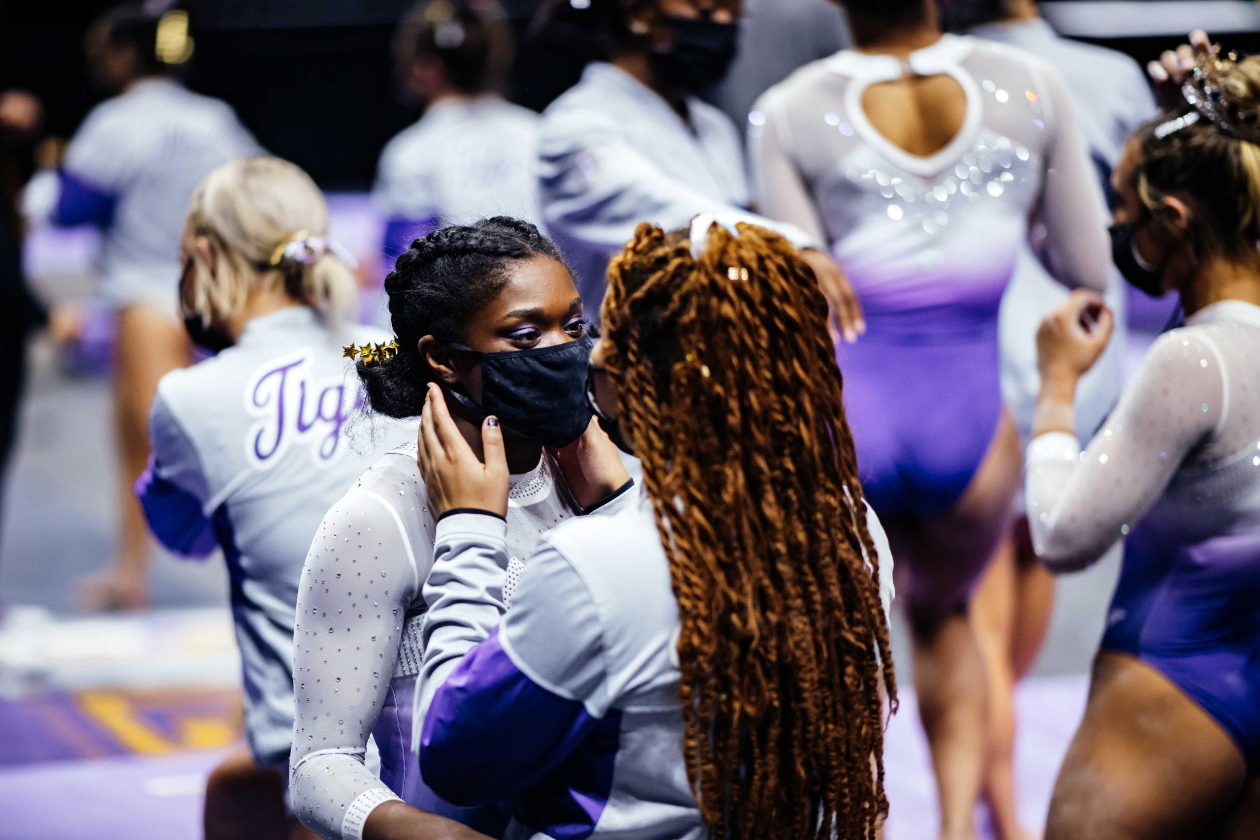 PHOTOS: No.3 LSU gymnastics holds senior night and defeats No. 22 Missouri