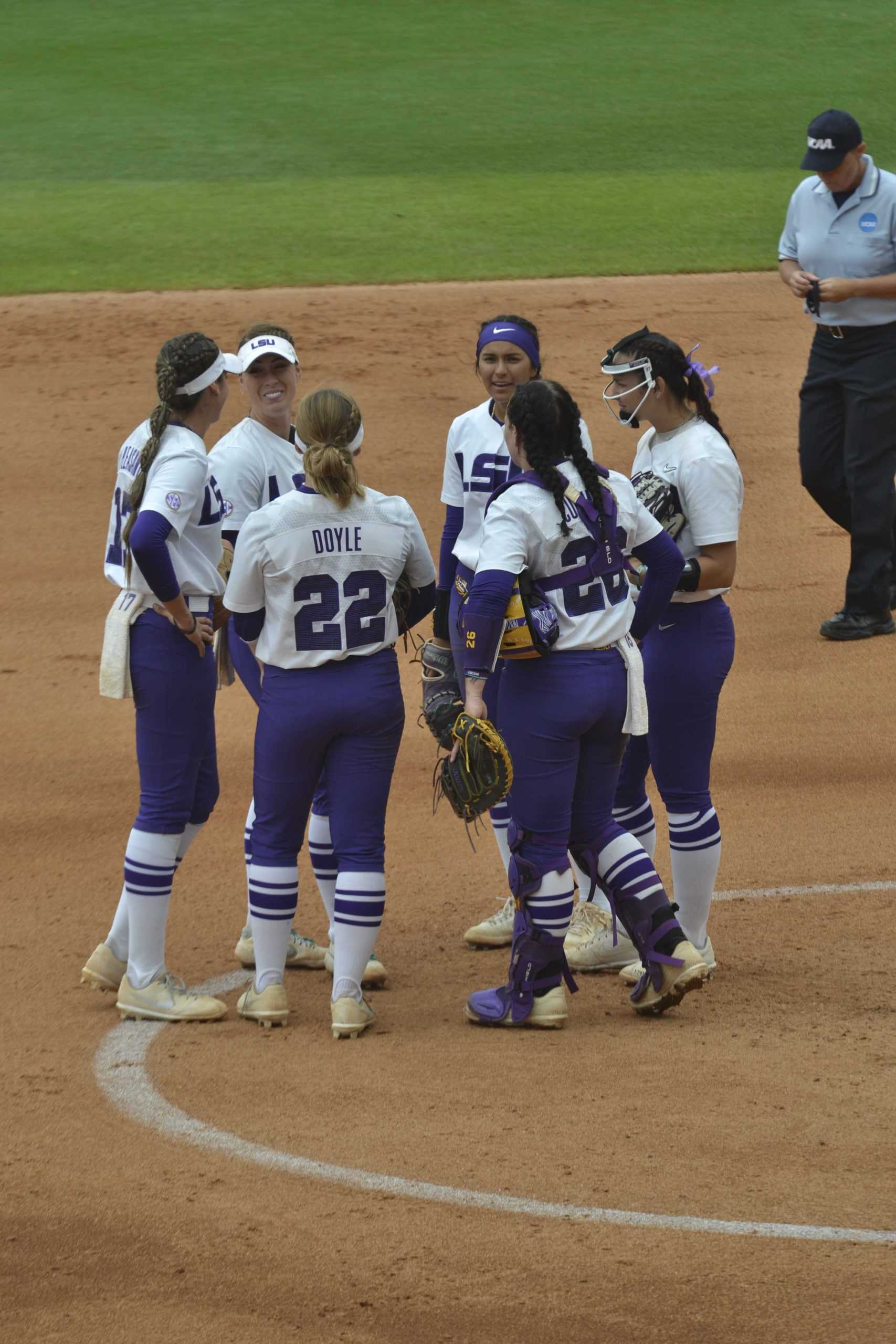 PHOTOS: LSU softball defeats McNeese State, ULL, advances to Super Regional