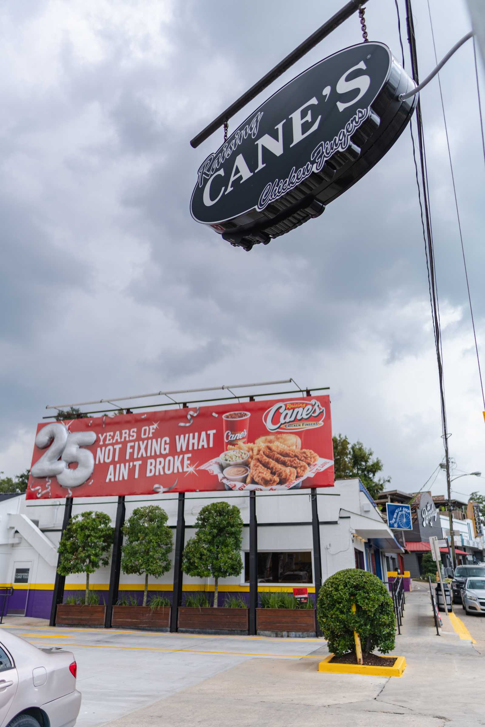 Raising Cane's celebrates 25-year anniversary