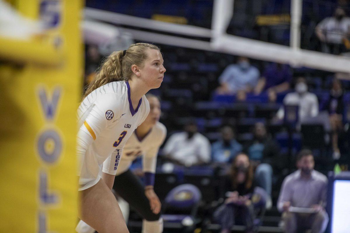 LSU volleyball freshman setter Ella Larkin (3) awaits a ball Friday, Oct. 15, 2021, during LSU's 0-3 defeat to Kentucky in the Pete Maravich Assembly Center on N. Stadium Drive in Baton Rouge, La.