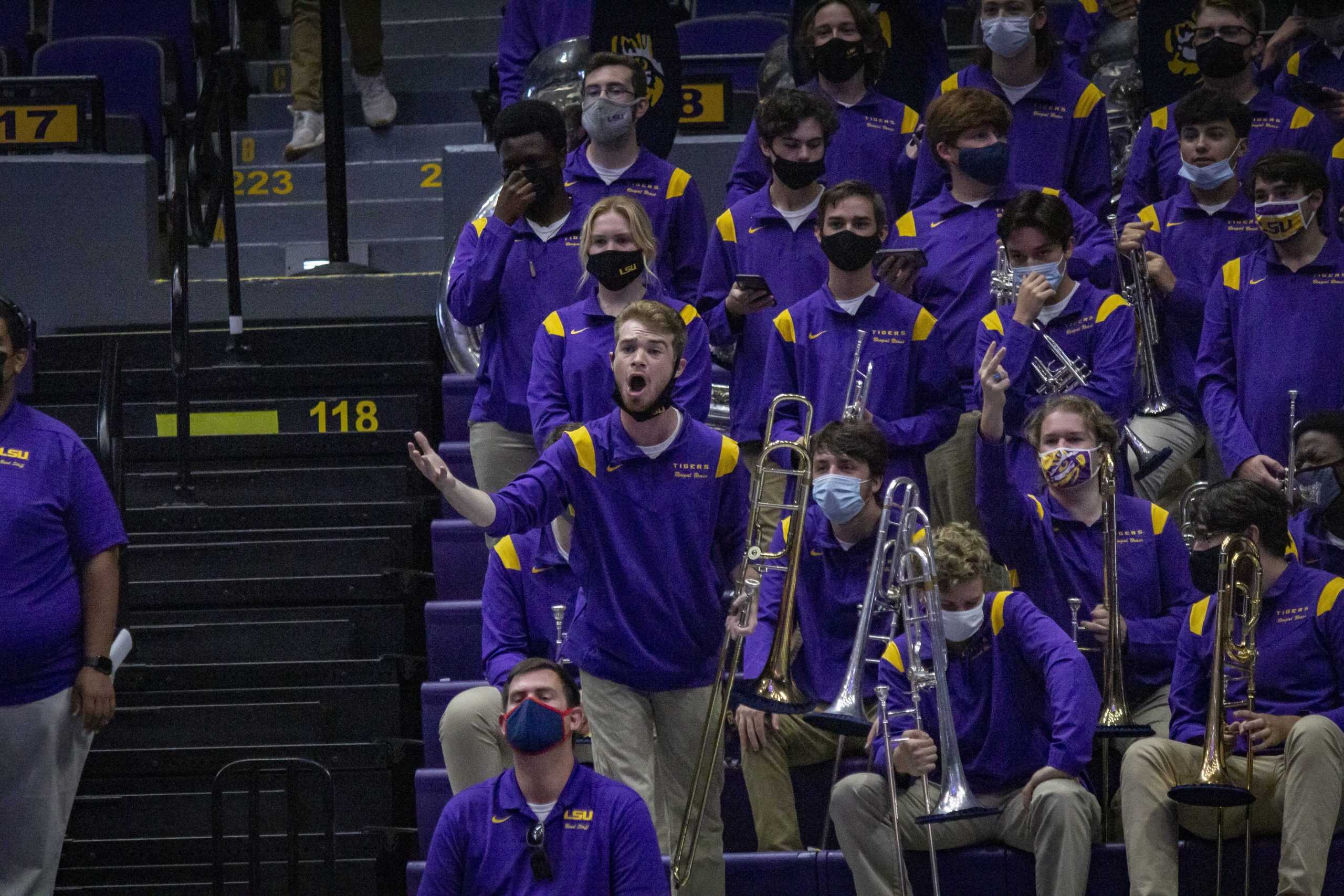 PHOTOS: LSU volleyball defeats Florida