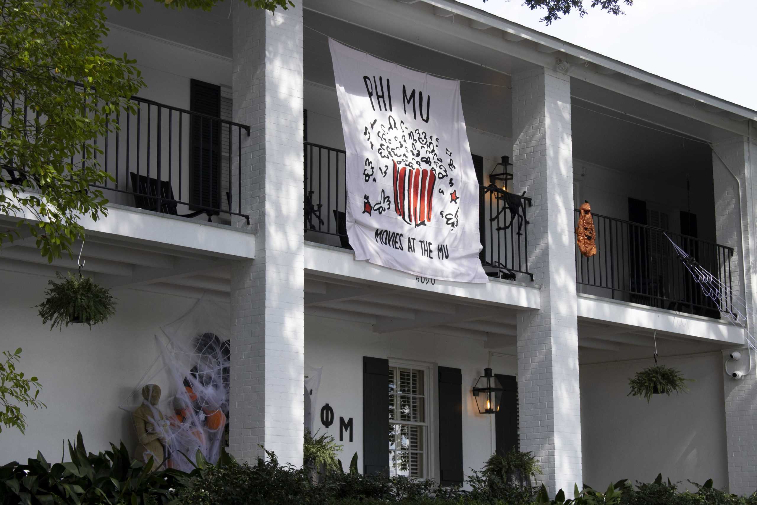 PHOTOS: Decorations flood Baton Rouge area with Halloween spirit