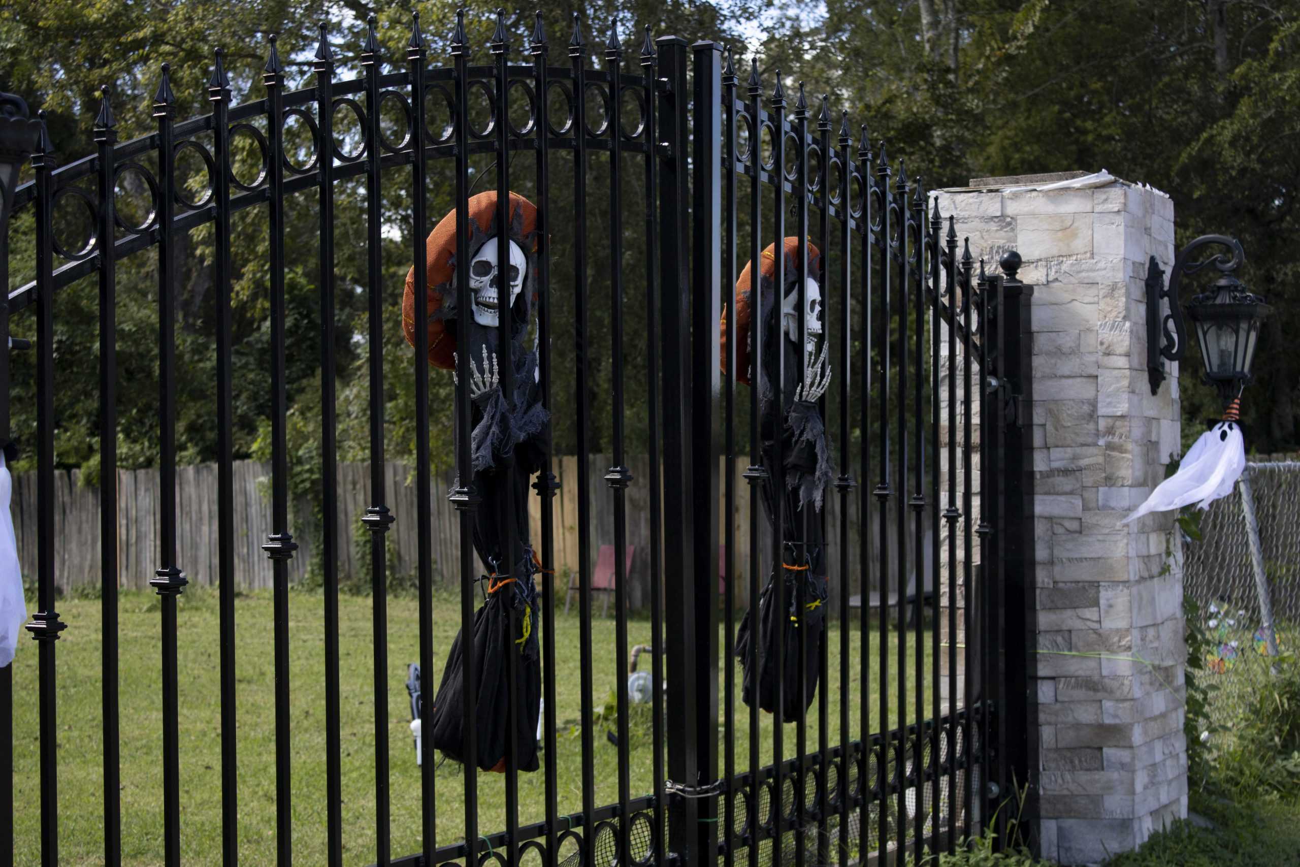 PHOTOS: Decorations flood Baton Rouge area with Halloween spirit