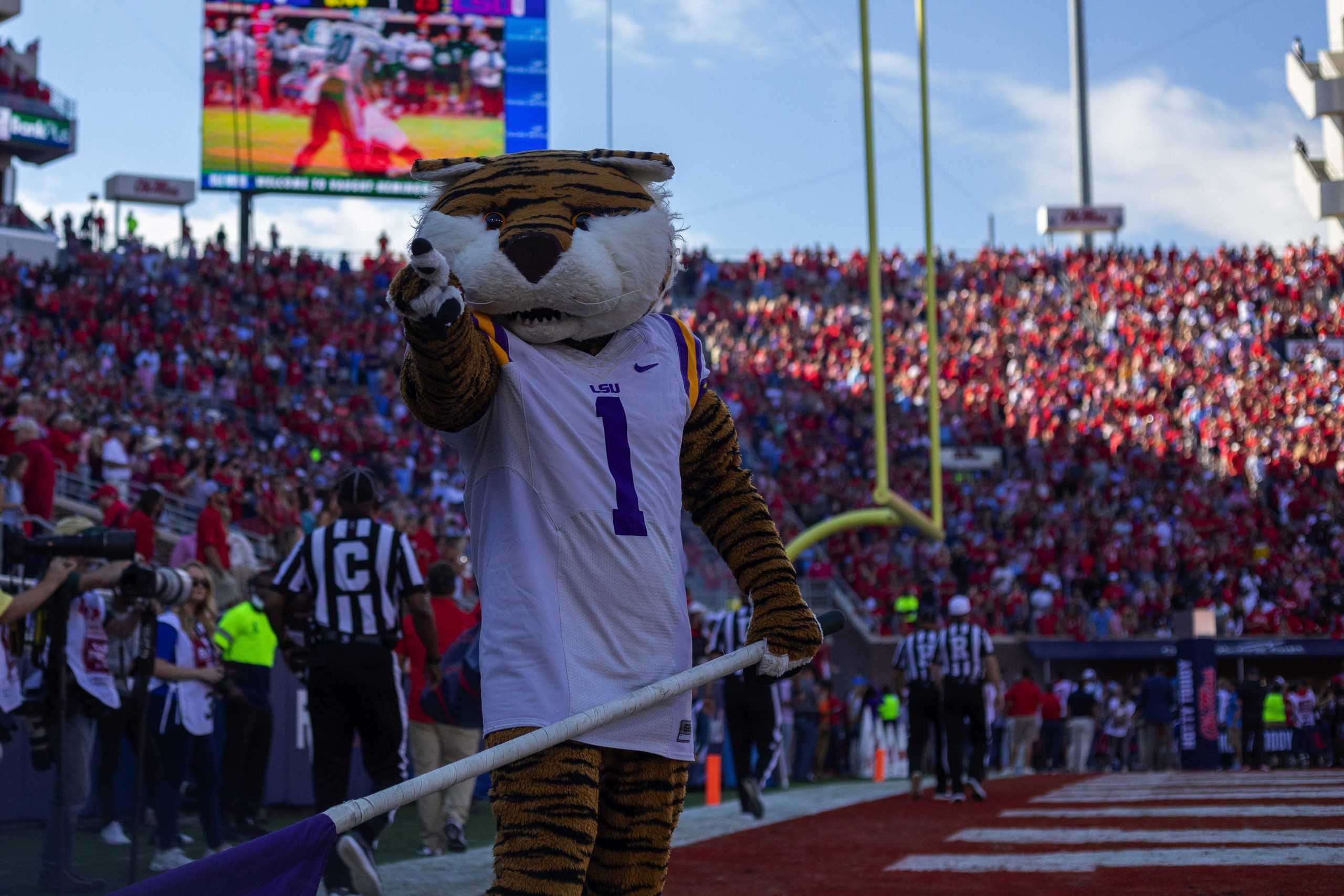 PHOTOS: LSU football falls to Ole Miss 31-17 in Oxford