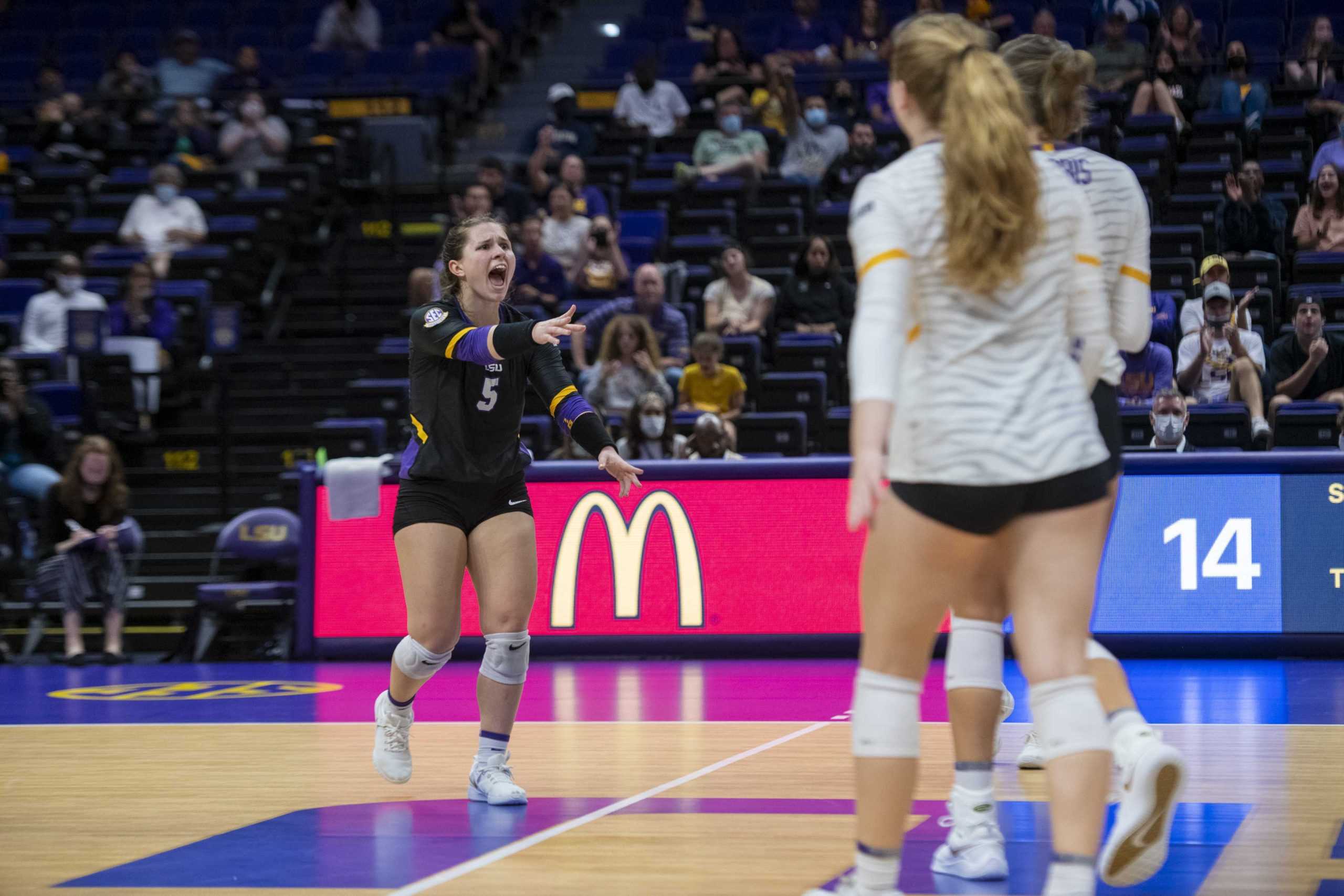 PHOTOS: LSU falls 0-3 to Kentucky in Pete Maravich Assembly Center