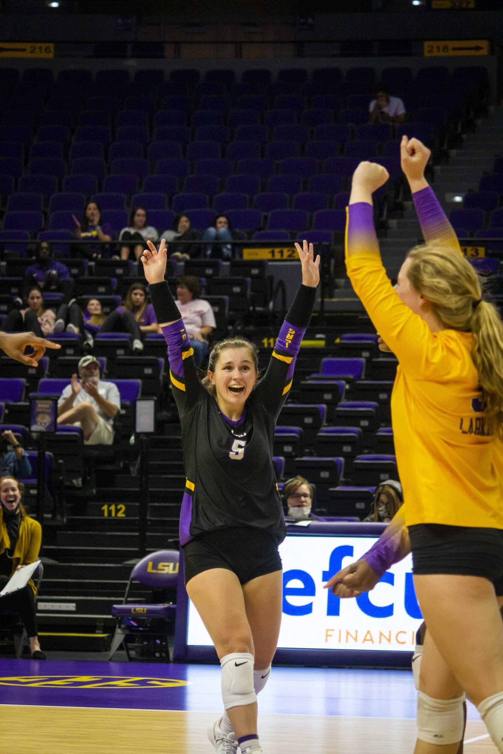 PHOTOS: LSU volleyball defeats Florida