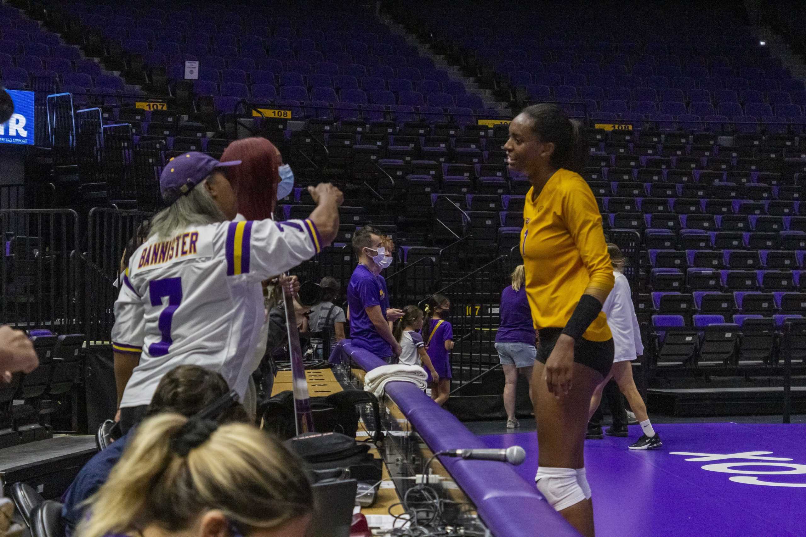 PHOTOS: LSU volleyball defeats Florida