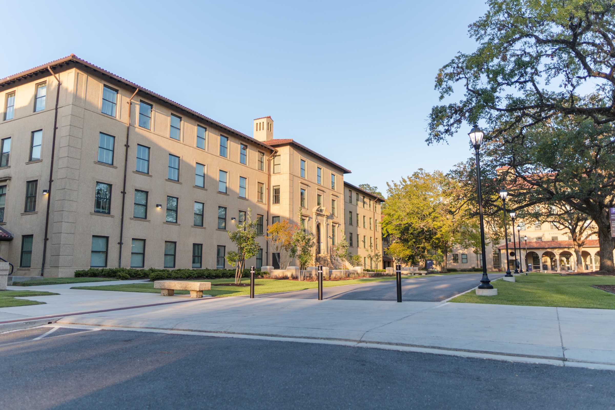 Students inconvenienced by single dorm entrances on game days, Res Life cites security issues