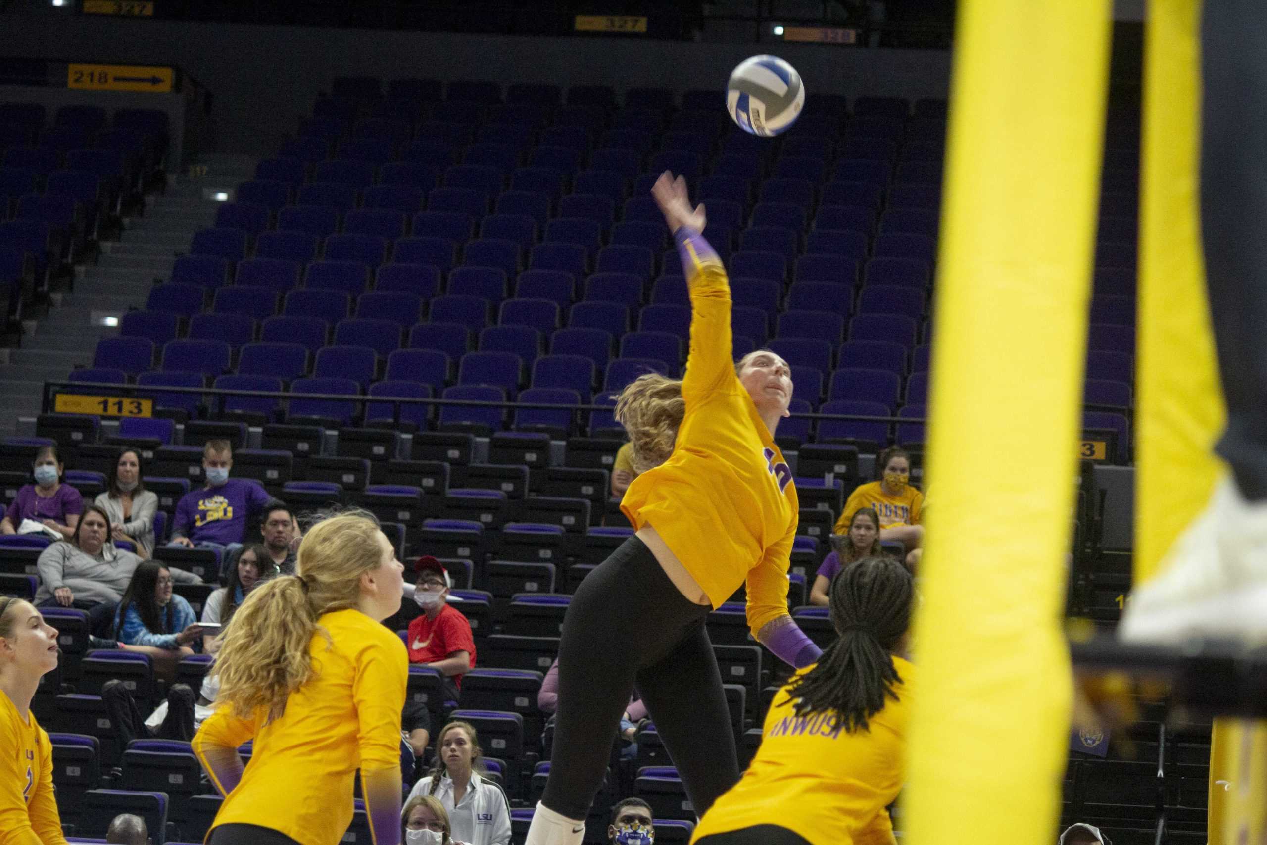 PHOTOS: LSU volleyball defeats Florida