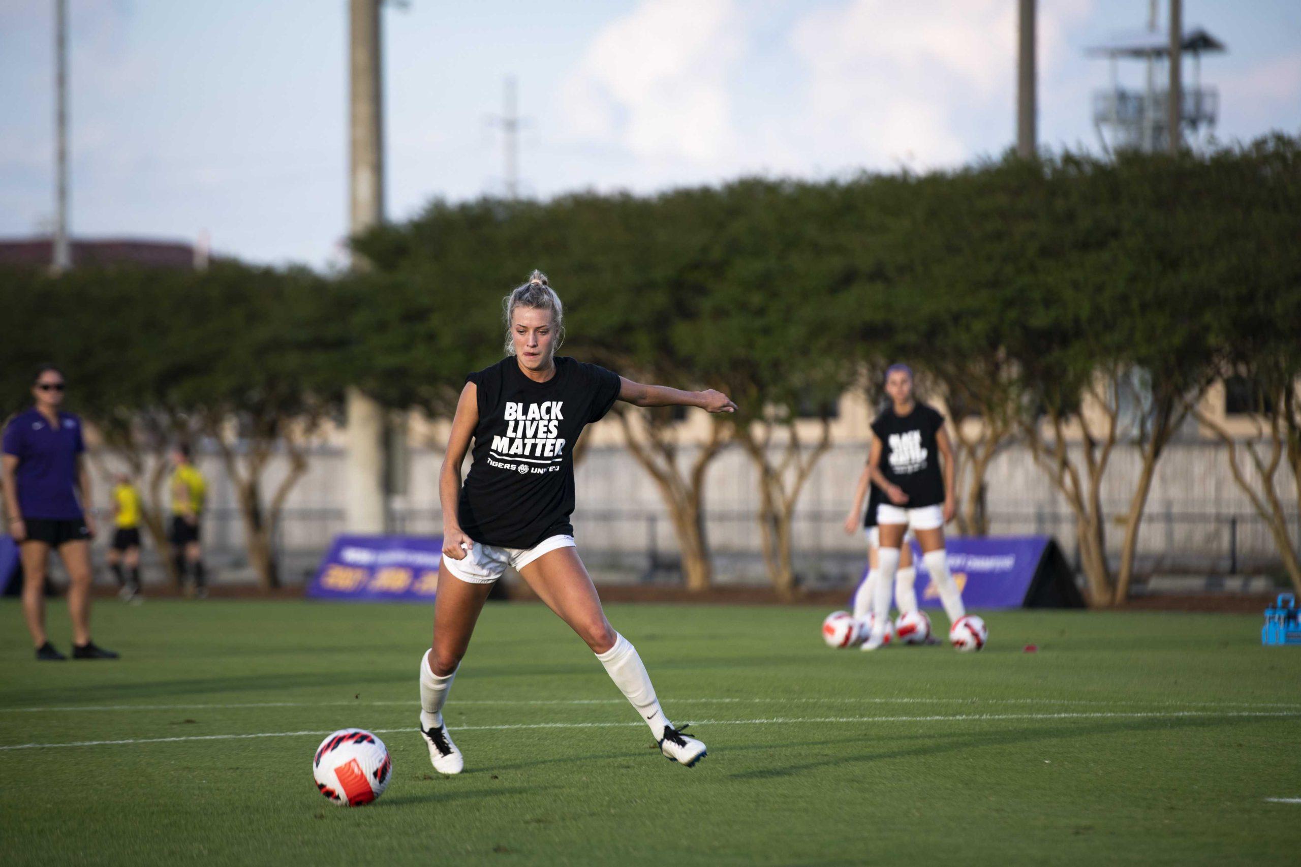 PHOTOS: LSU soccer defeats South Carolina 4-0 in comeback win, now rank 9th in SEC standings