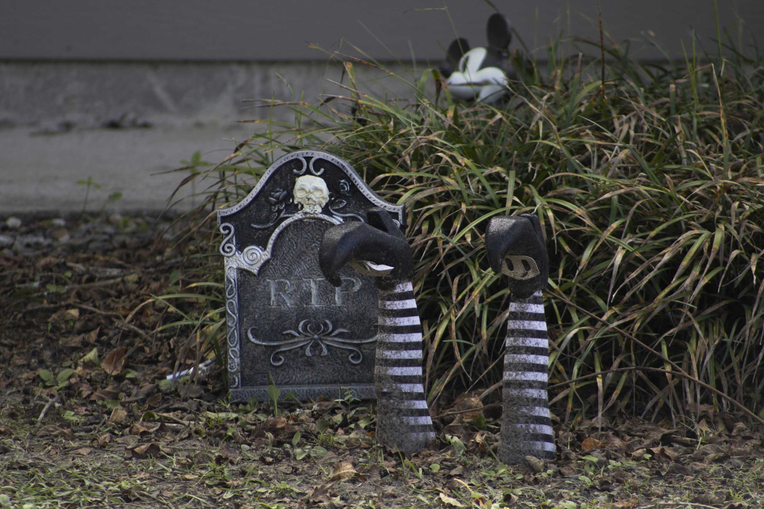 PHOTOS: Decorations flood Baton Rouge area with Halloween spirit