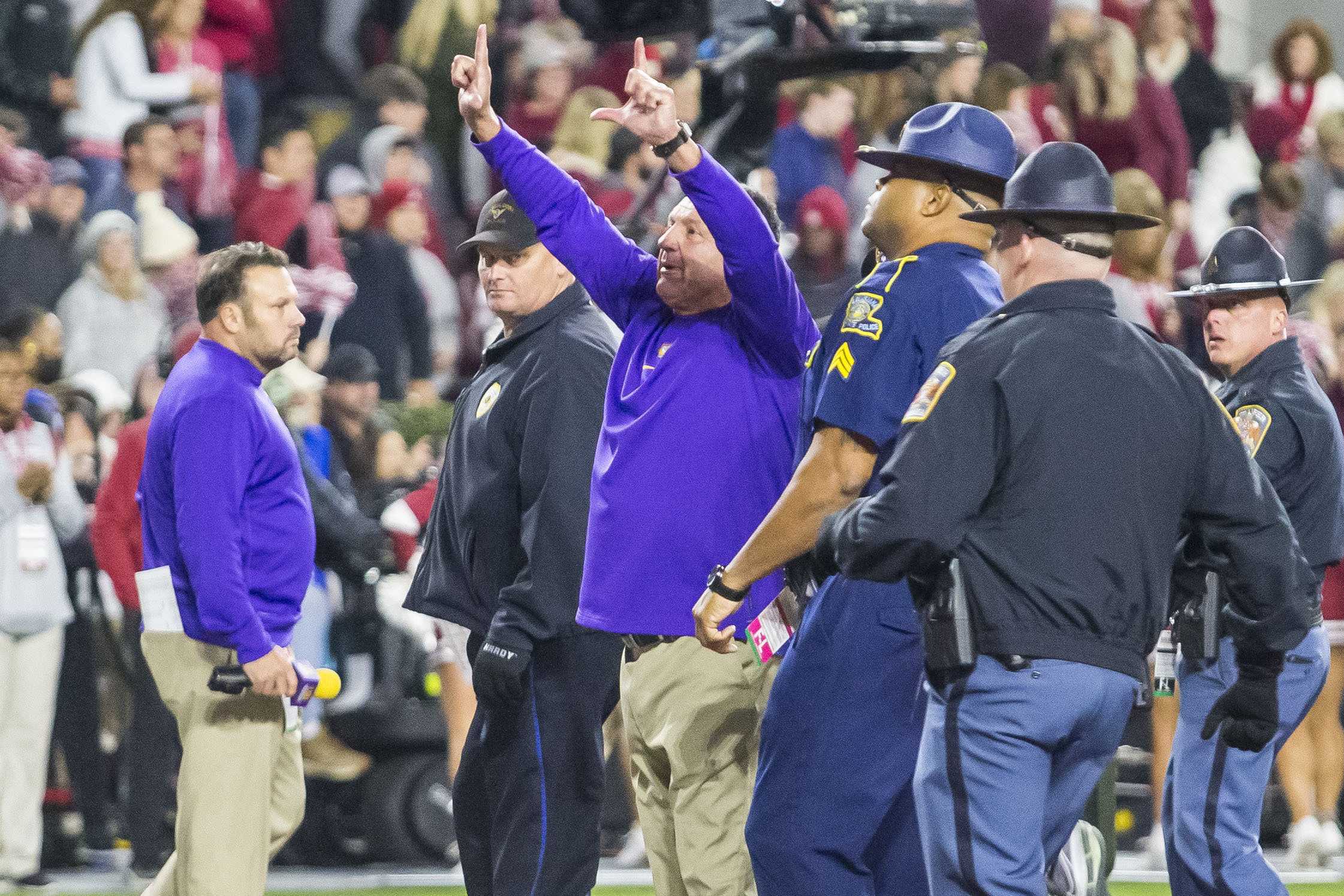 LSU's near upset of Alabama, a tale of two units: strong defense, sputtering offense