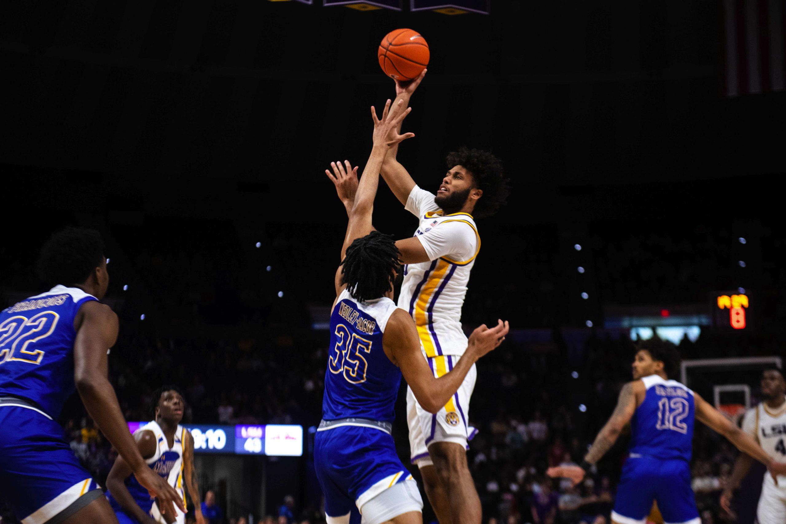 PHOTOS: LSU men's basketball defeats McNeese 85-46 during home game