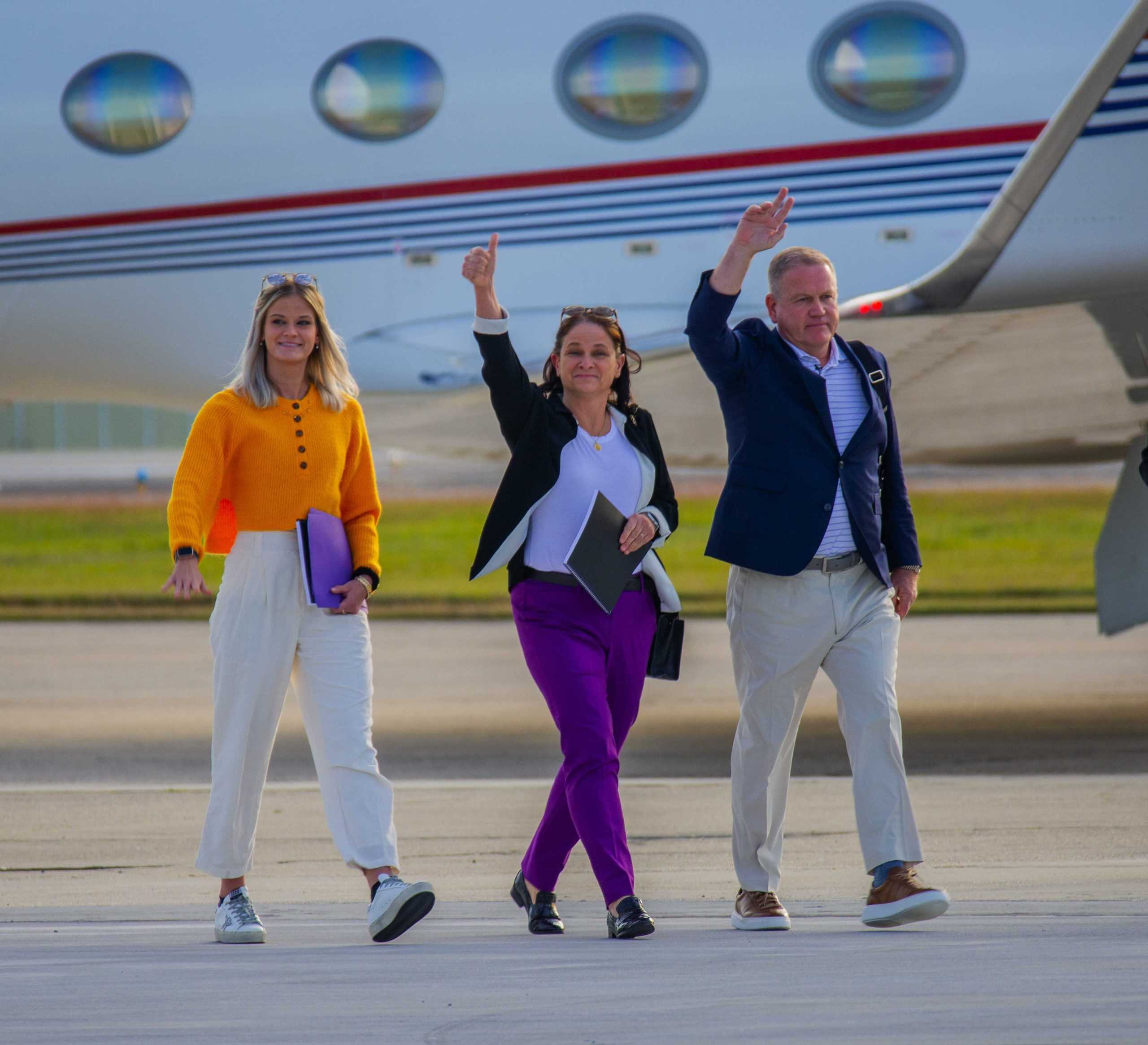 PHOTOS: Newly hired LSU football head coach Brian Kelly and family fly into Baton Rouge