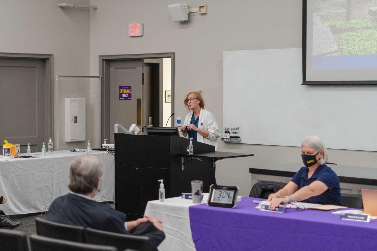 LSU Faculty Senate President Mandi Lopez addresses the room on Monday, Nov. 15, 2021, as the Faculty Senate meeting begins in the Howe-Russell Geoscience Complex in Baton Rouge, La.