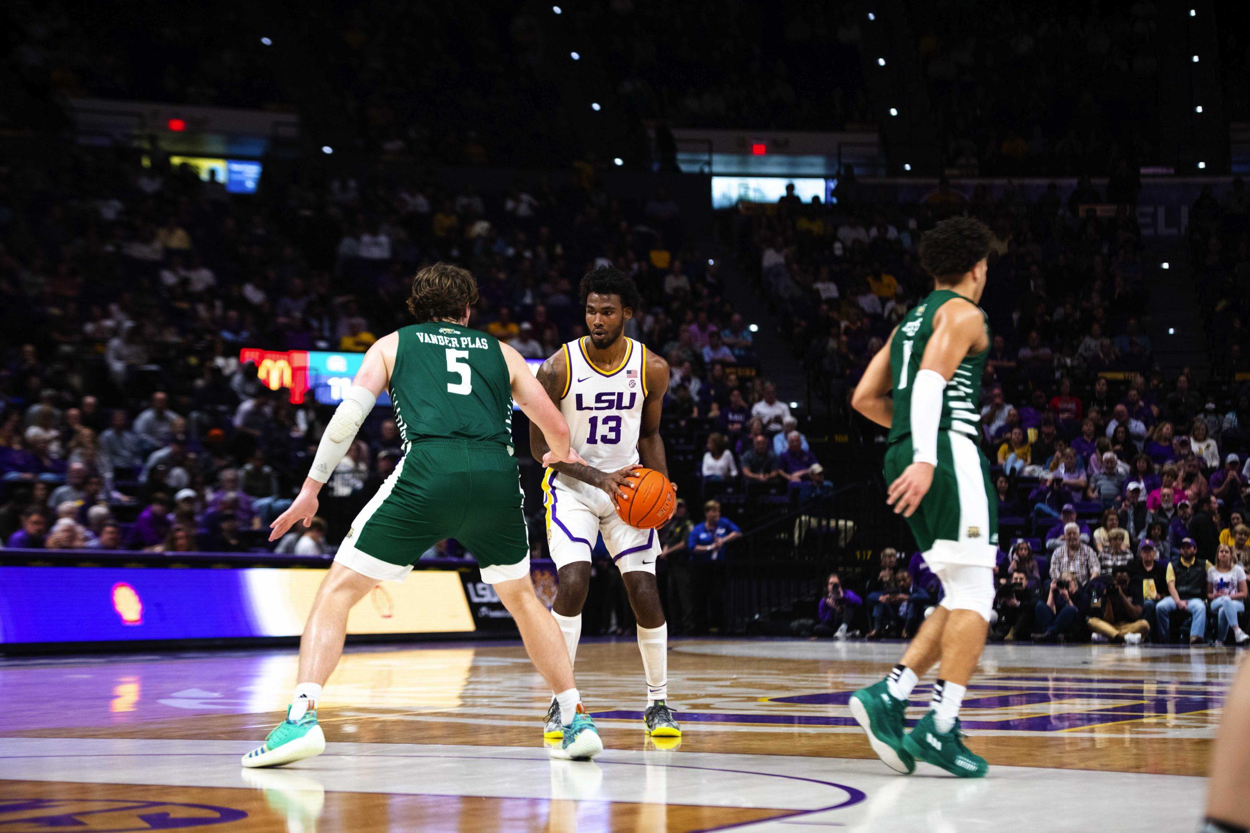 PHOTOS: LSU men&#8217;s basketball defeats Ohio 66-51 in the Pete Maravich Assembly Center