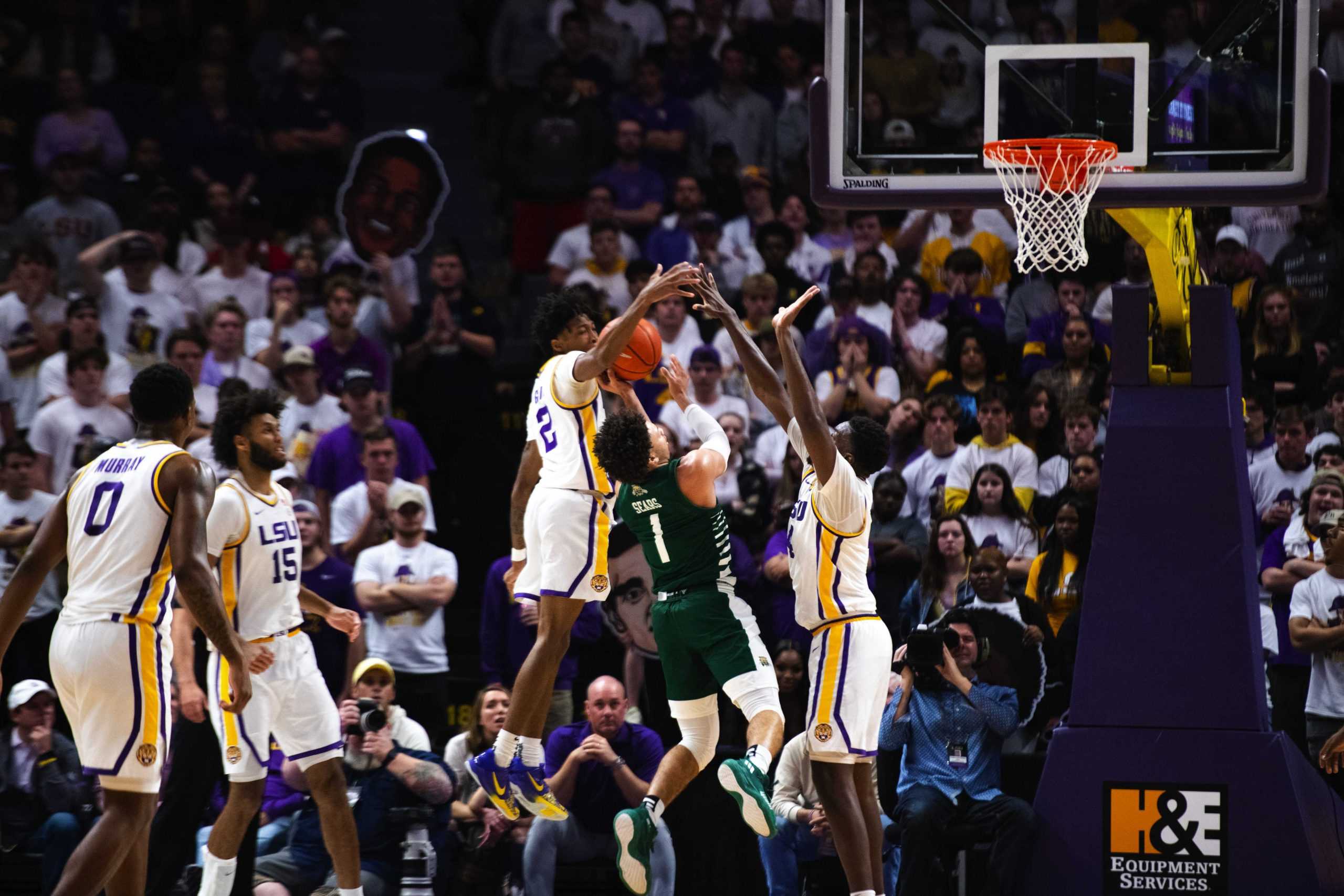 PHOTOS: LSU men&#8217;s basketball defeats Ohio 66-51 in the Pete Maravich Assembly Center