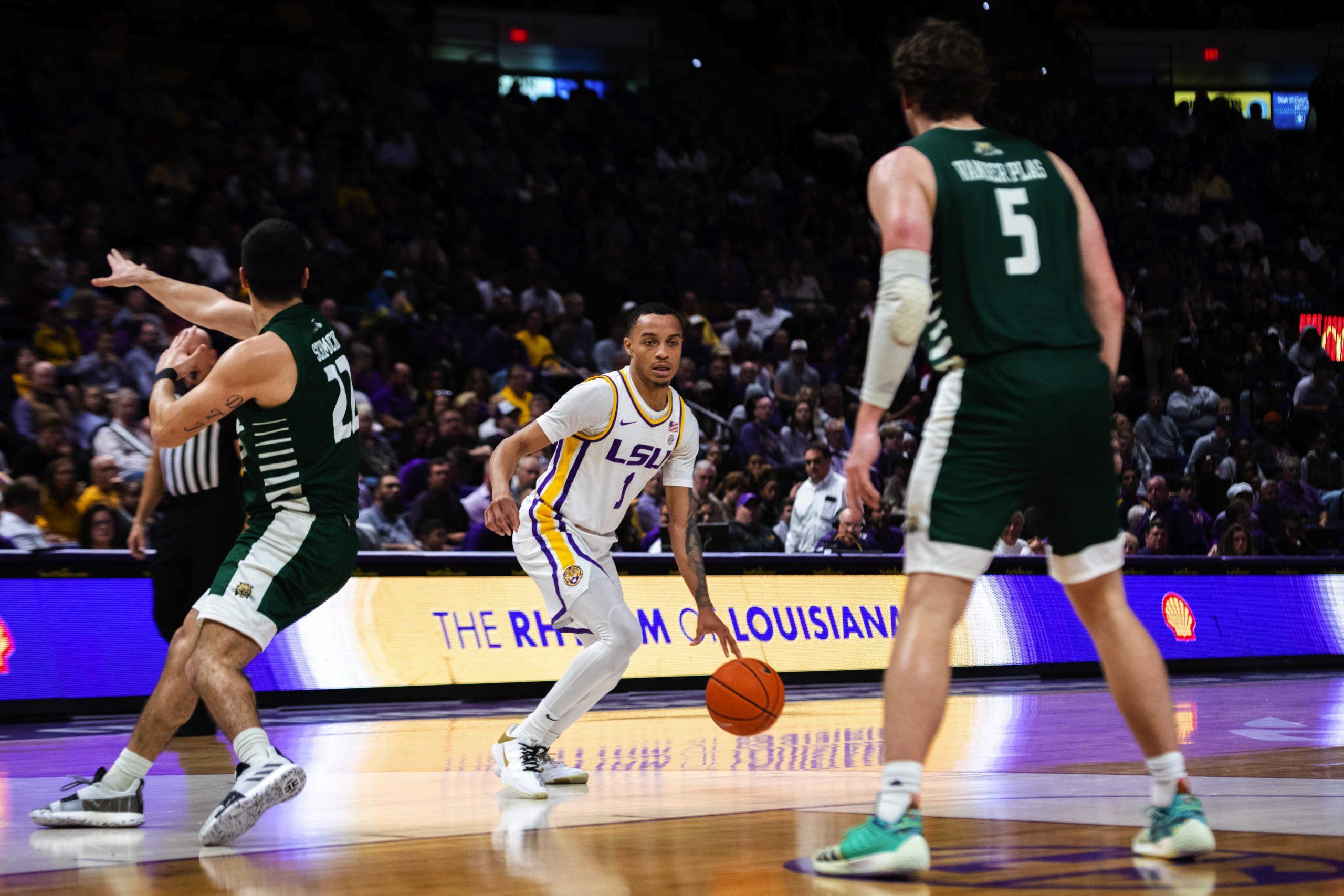 PHOTOS: LSU men&#8217;s basketball defeats Ohio 66-51 in the Pete Maravich Assembly Center