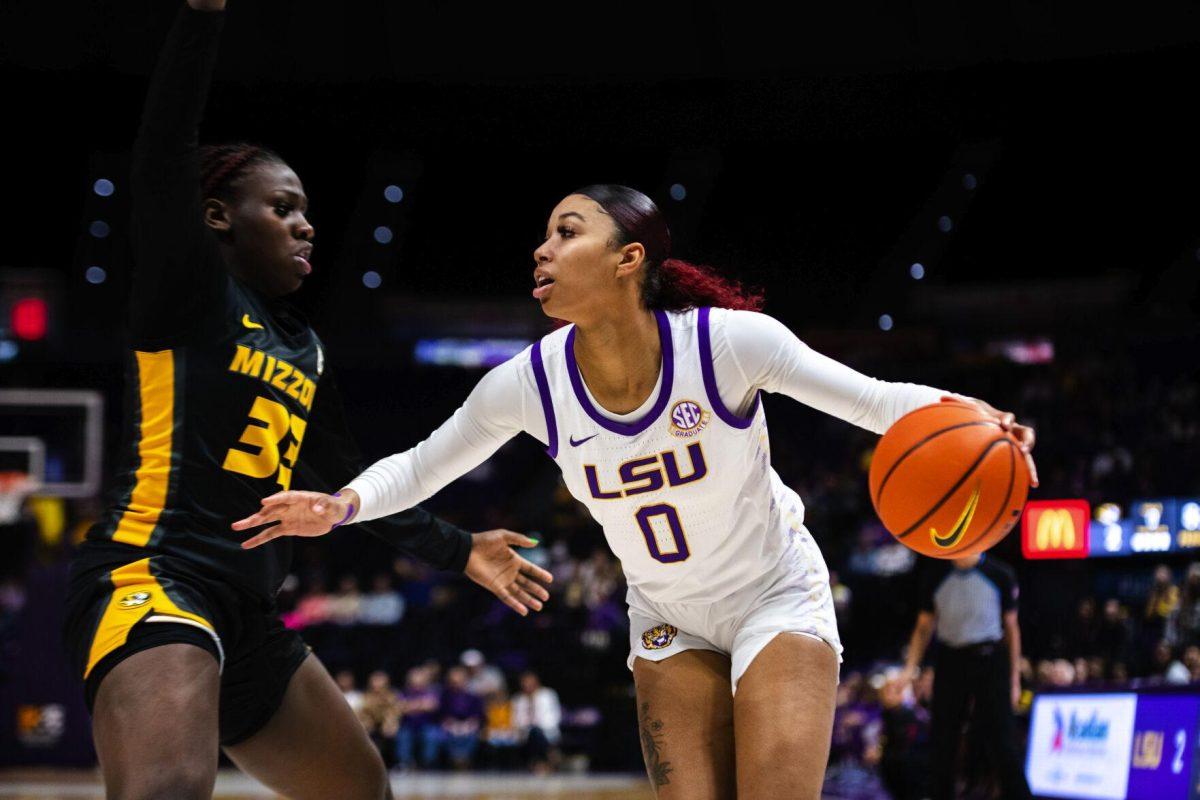LSU women’s basketball graduate student forward Autumn Newby (0) tries to make an offensive move to the basket Thursday, Jan. 13, 2022, during LSU’s 87-85 overtime win against Missouri in the Pete Maravich Assembly Center on North Stadium Drive in Baton Rouge, La.