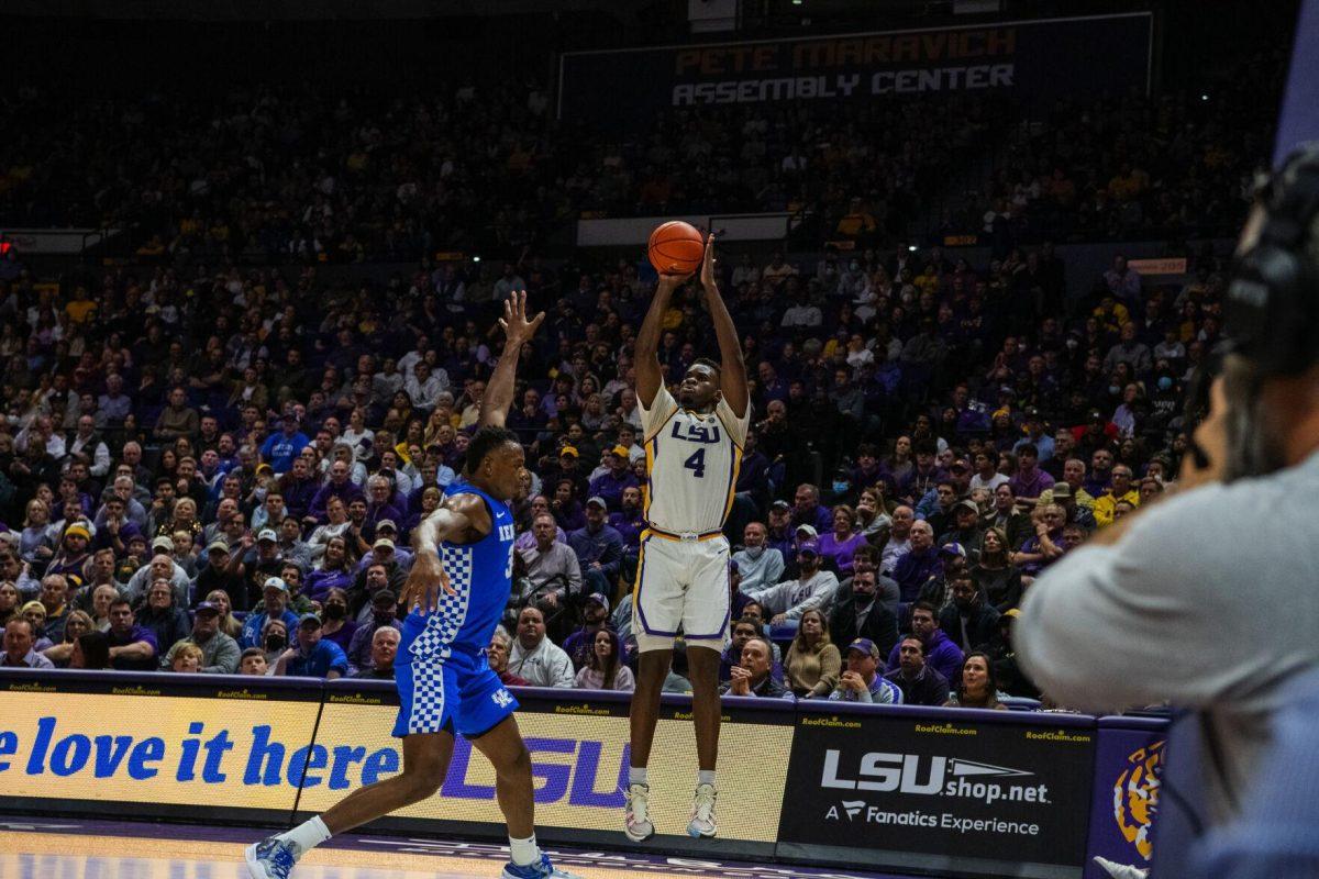 LSU men&#8217;s basketball senior forward Darius Days (4) shoots for three Tuesday, Jan. 04, 2022, during LSU&#8217;s 56-50 win against Kentucky in the Pete Maravich Assembly Center on North Stadium Drive in Baton Rouge, La.