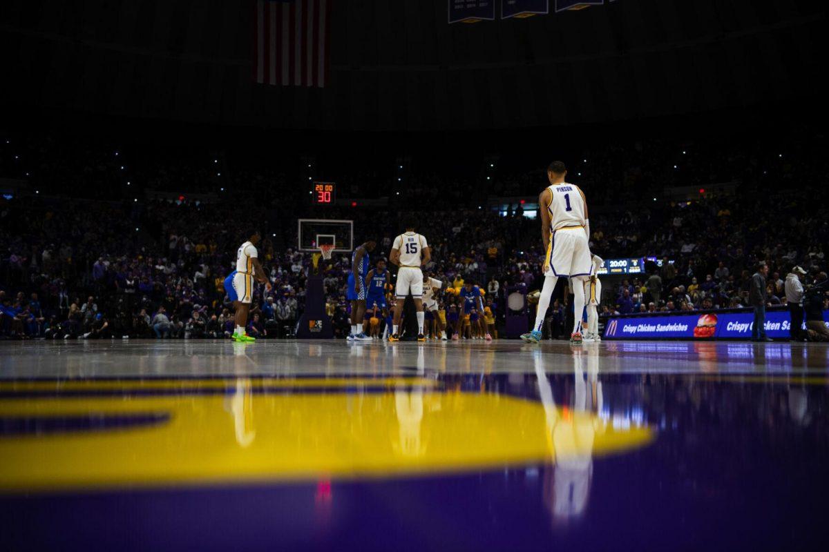 LSU men&#8217;s basketball team awaits for the game to start Tuesday, Jan. 04, 2022, before LSU&#8217;s 56-50 win against Kentucky in the Pete Maravich Assembly Center on North Stadium Drive in Baton Rouge, La.