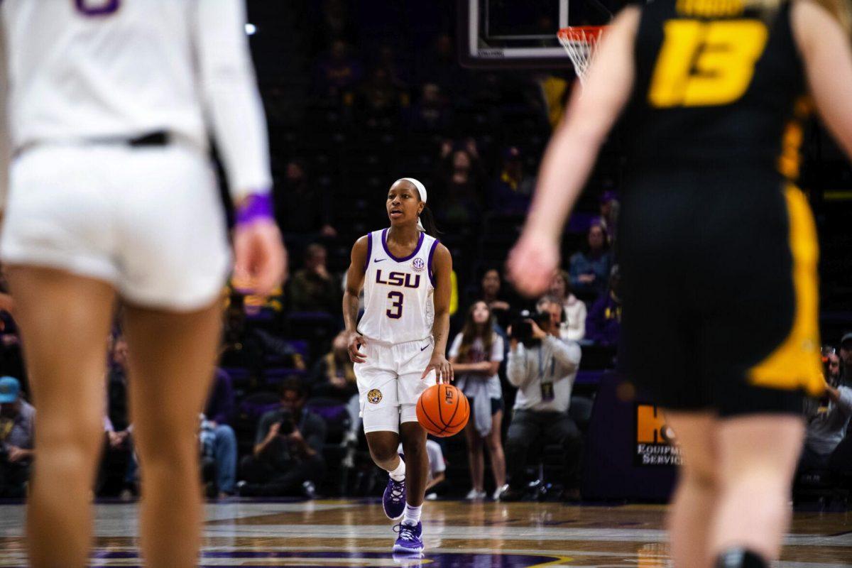 LSU women’s basketball graduate student guard Khayla Pointer (3) dribbles down the court Thursday, Jan. 13, 2022, during LSU’s 87-85 overtime win against Missouri in the Pete Maravich Assembly Center on North Stadium Drive in Baton Rouge, La.