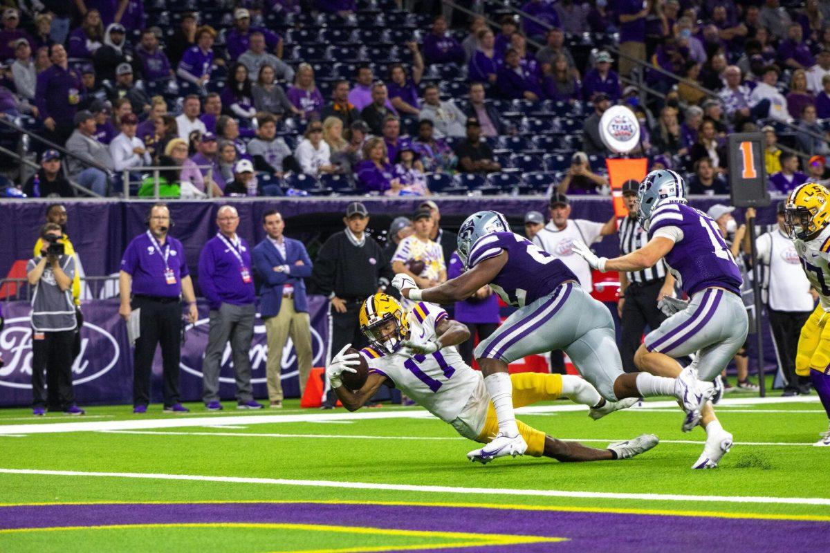 LSU football freshman wide receiver Chris Hilton Jr. (17) extends the ball towards the endzone Tuesday, Jan. 4, 2022, during LSU&#8217;s 42-20 loss against Kansas State at NRG Stadium in Houston, TX.