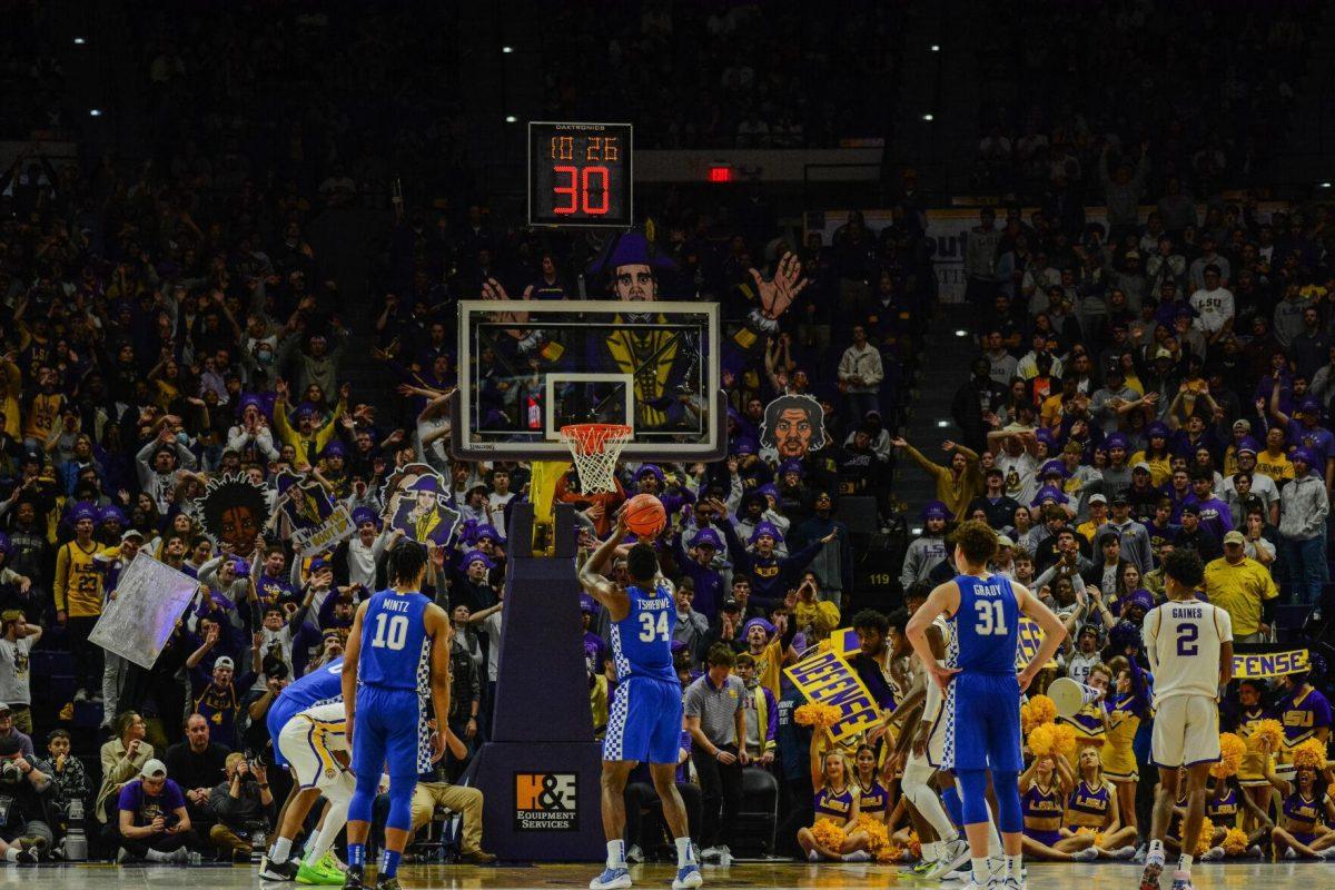 The LSU student section tries to distract Kentucky junior forward Oscar Tshiebwe (34) Tuesday, Jan. 04, 2022, during LSU&#8217;s 56-50 win against Kentucky in the Pete Maravich Assembly Center on North Stadium Drive in Baton Rouge, La.