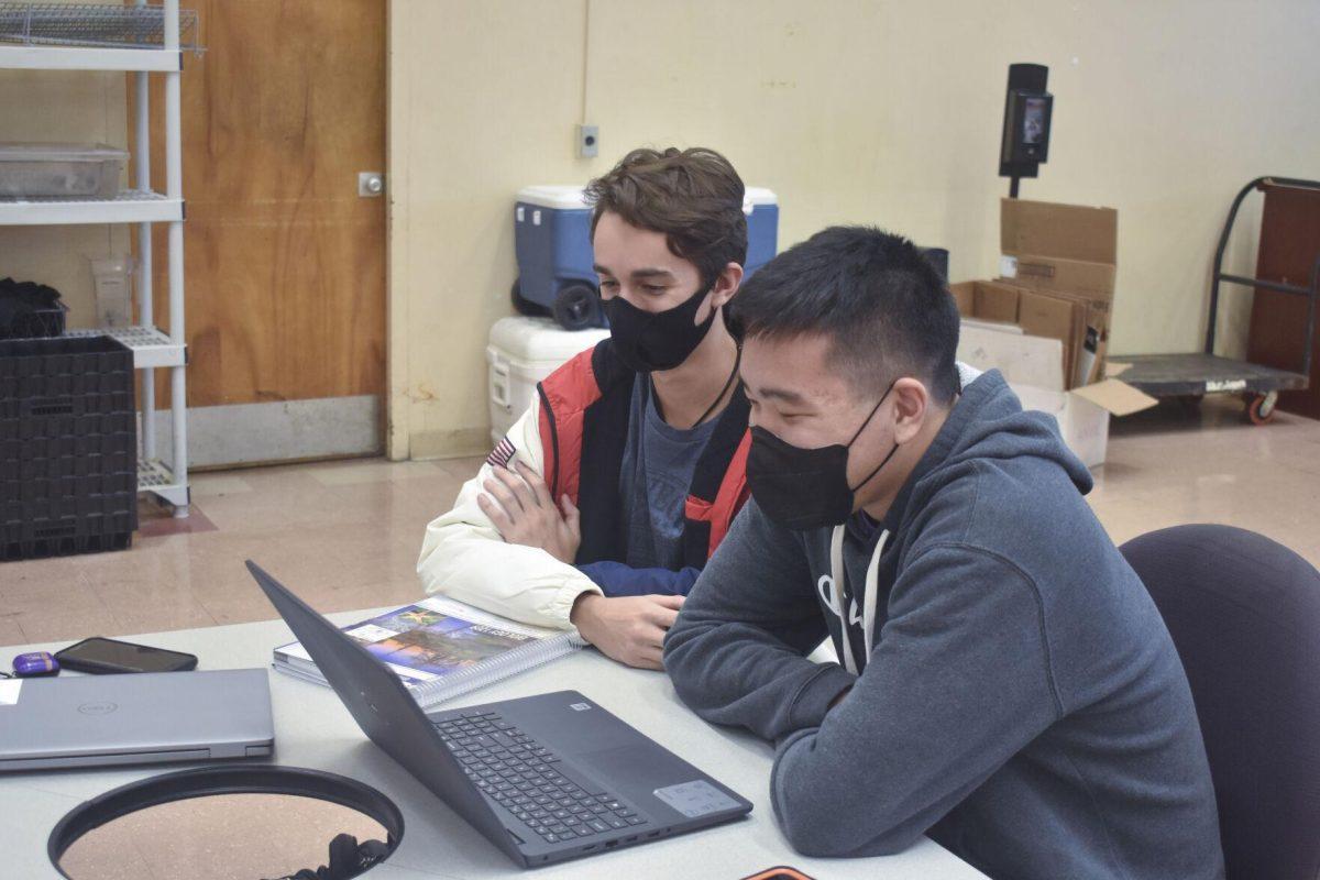 LSU Software Engineer freshman Yejun Song and Biological Engineer freshman Edwin Lowery work together Tuesday, Jan. 18, 2022, at LSU library in Baton Rouge, La.