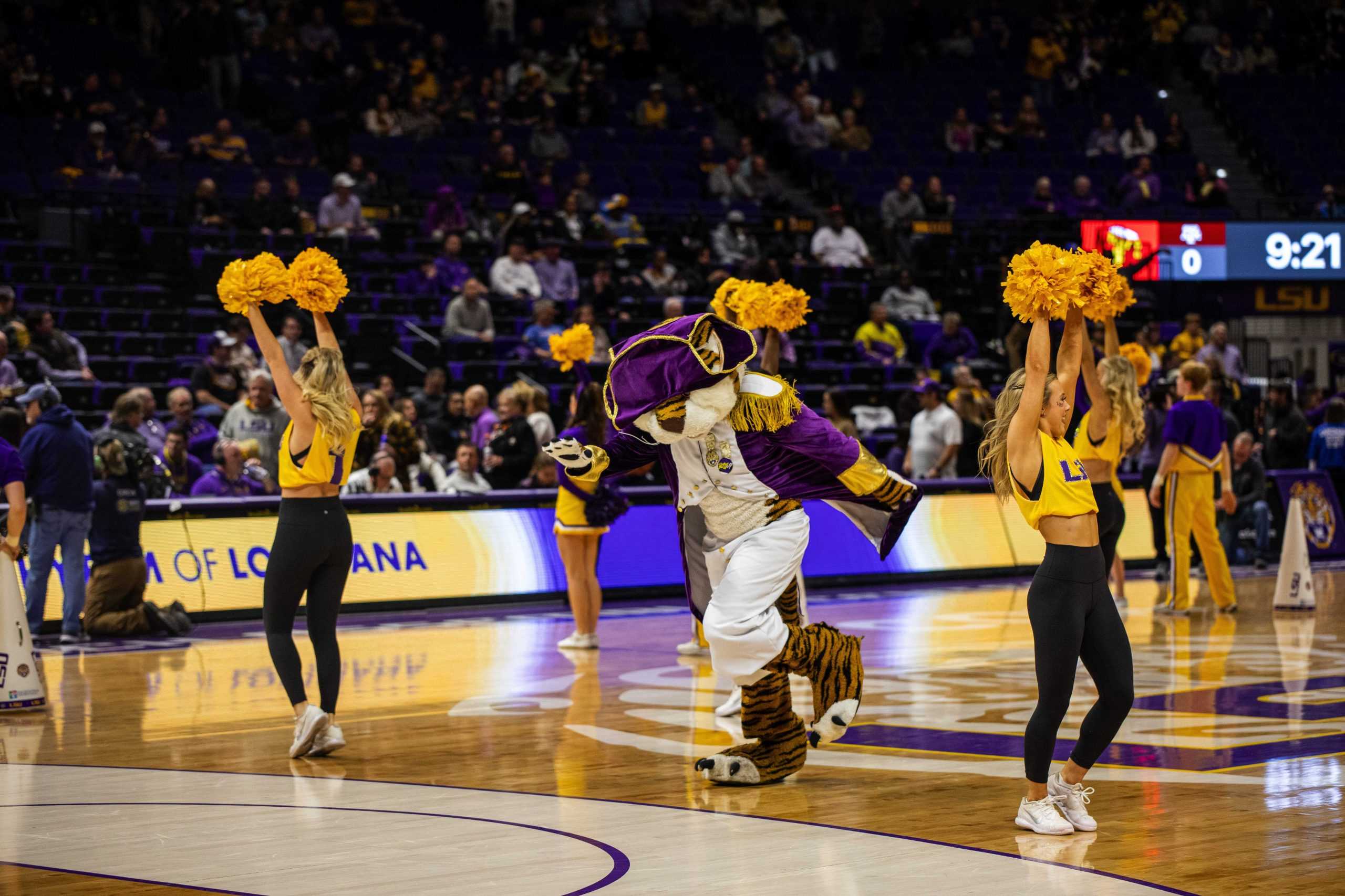 PHOTOS: LSU men's basketball defeats Texas A&M 70-64