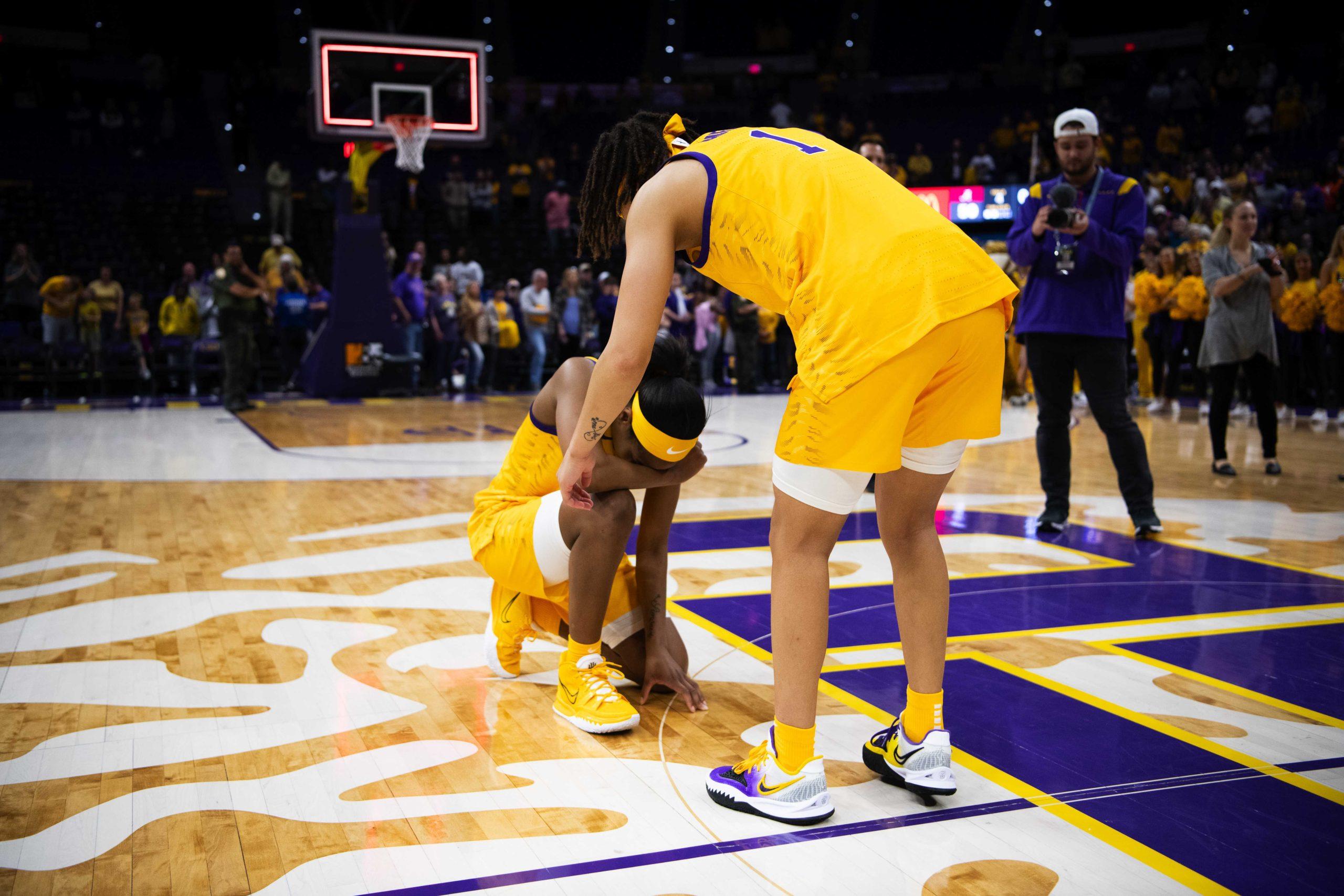 LSU women's basketball shines on senior night, picks up 58-50 win over Alabama