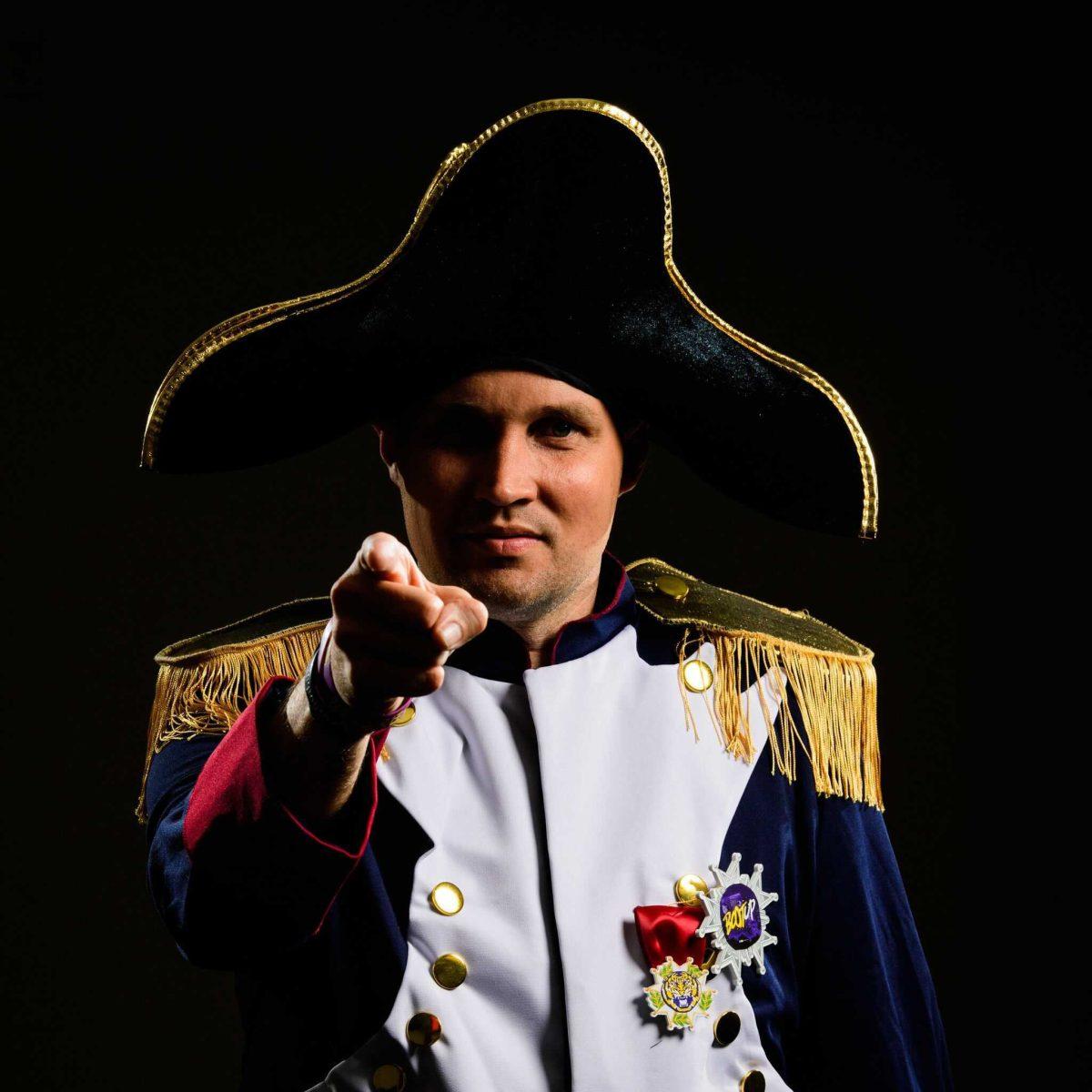 LSU men's basketball coach Will Wade dressed in his "General Wade" costume.