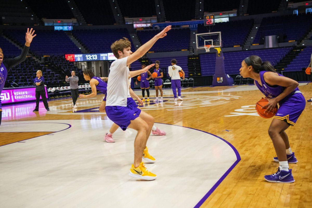 Dream Team Hayden Grigsby guards LSU women&#8217;s basketball graduate student guard Khayla Pointer (3) Wednesday, Feb. 9, 2022 during the LSU women&#8217;s basketball team in the Pete Maravich Assembly Center on N. Stadium Drive in Baton Rouge, La.