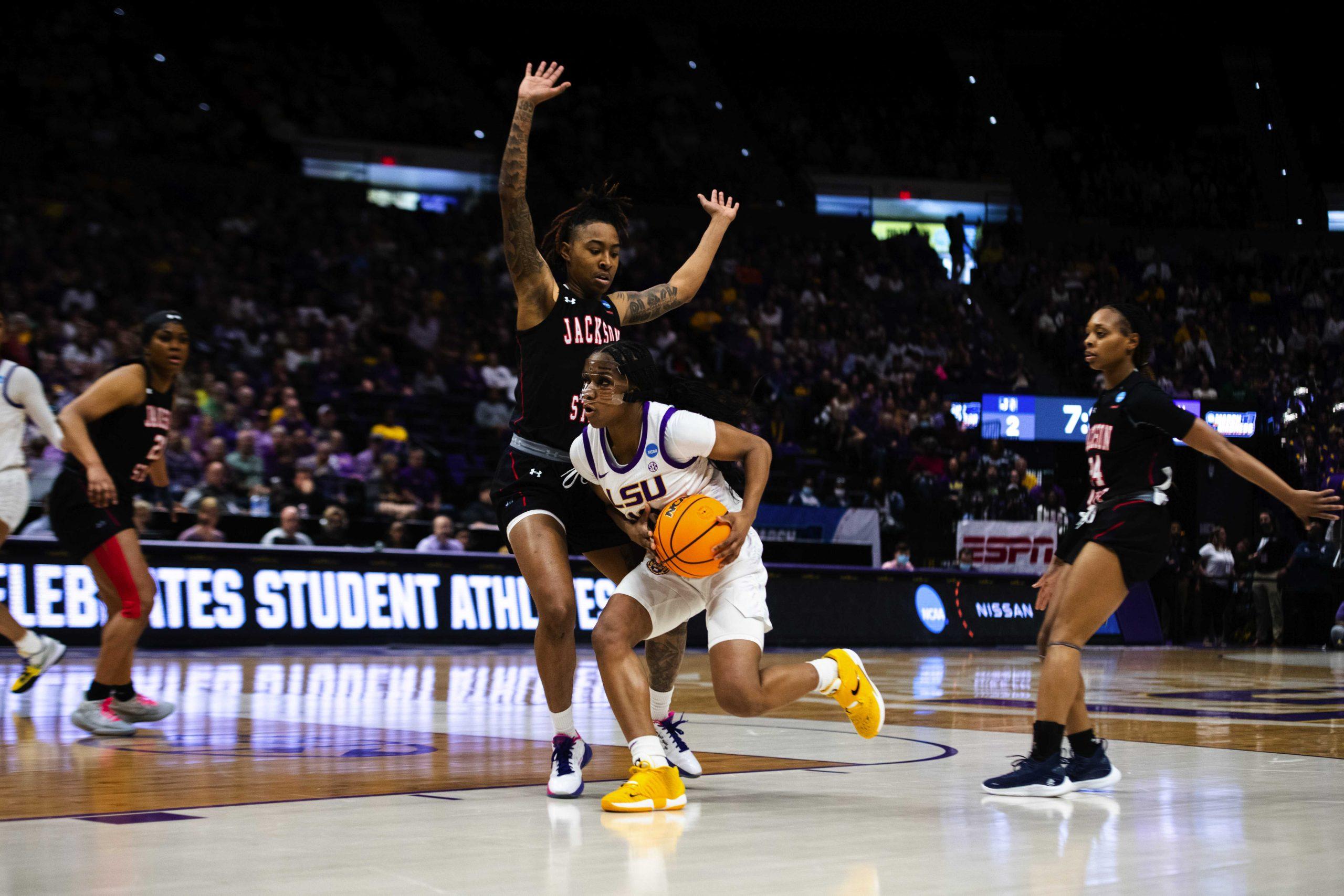 PHOTOS: Women's hoops rallies past Jackson State 83-77 in the first round of the NCAA women's tournament