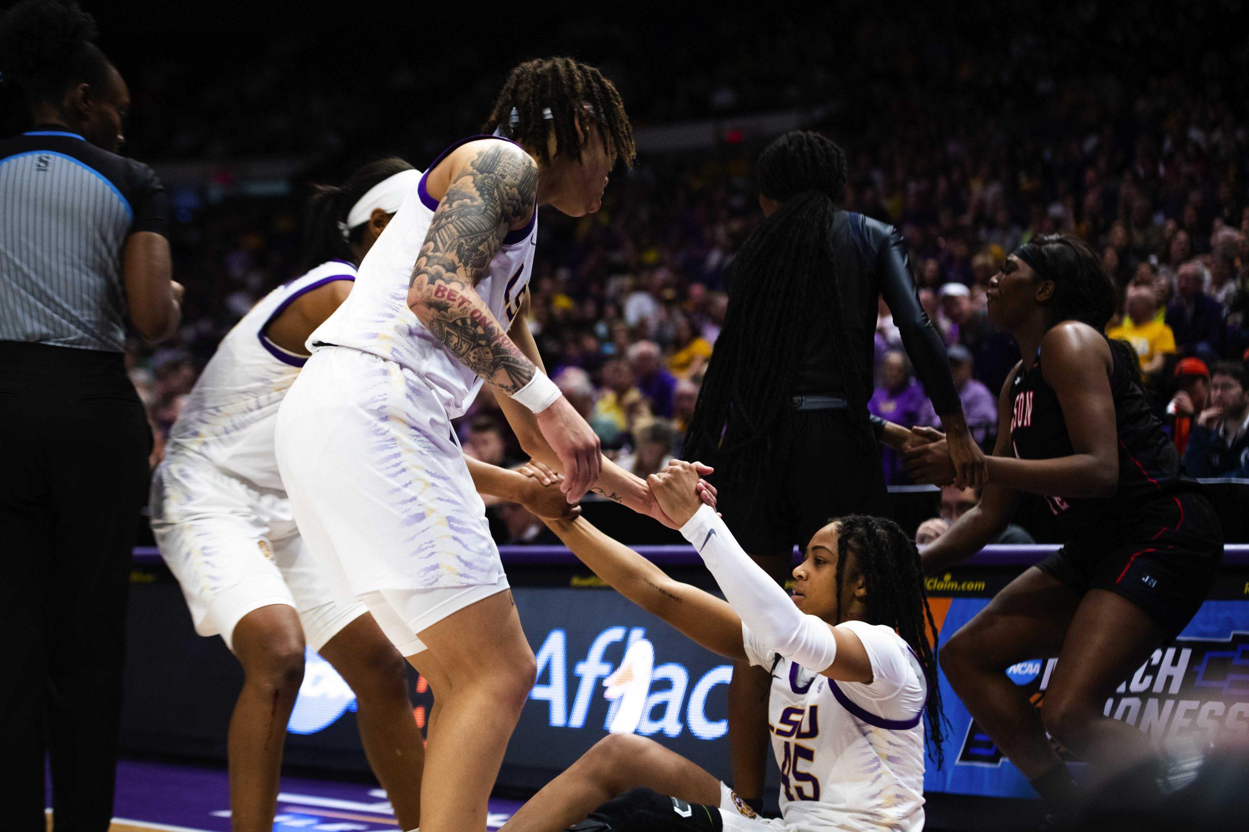 PHOTOS: Women's hoops rallies past Jackson State 83-77 in the first round of the NCAA women's tournament