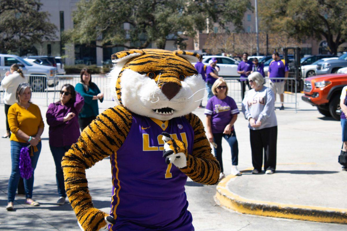 Mike the Tiger dances Wednesday, March 02, 2022, during the LSU women&#8217;s basketball SEC Tournament send off outside the LSU Athletic Administration Building in Baton Rouge, La.