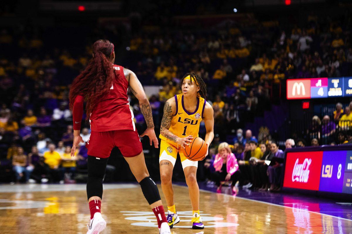 LSU women's basketball graduate student guard Jailin Cherry (1) assesses the play Thursday, Feb. 24, 2022, during LSU&#8217;s Senior Night 58-50 win against Alabama in the Pete Maravich Assembly Center on North Stadium Drive in Baton Rouge, La.