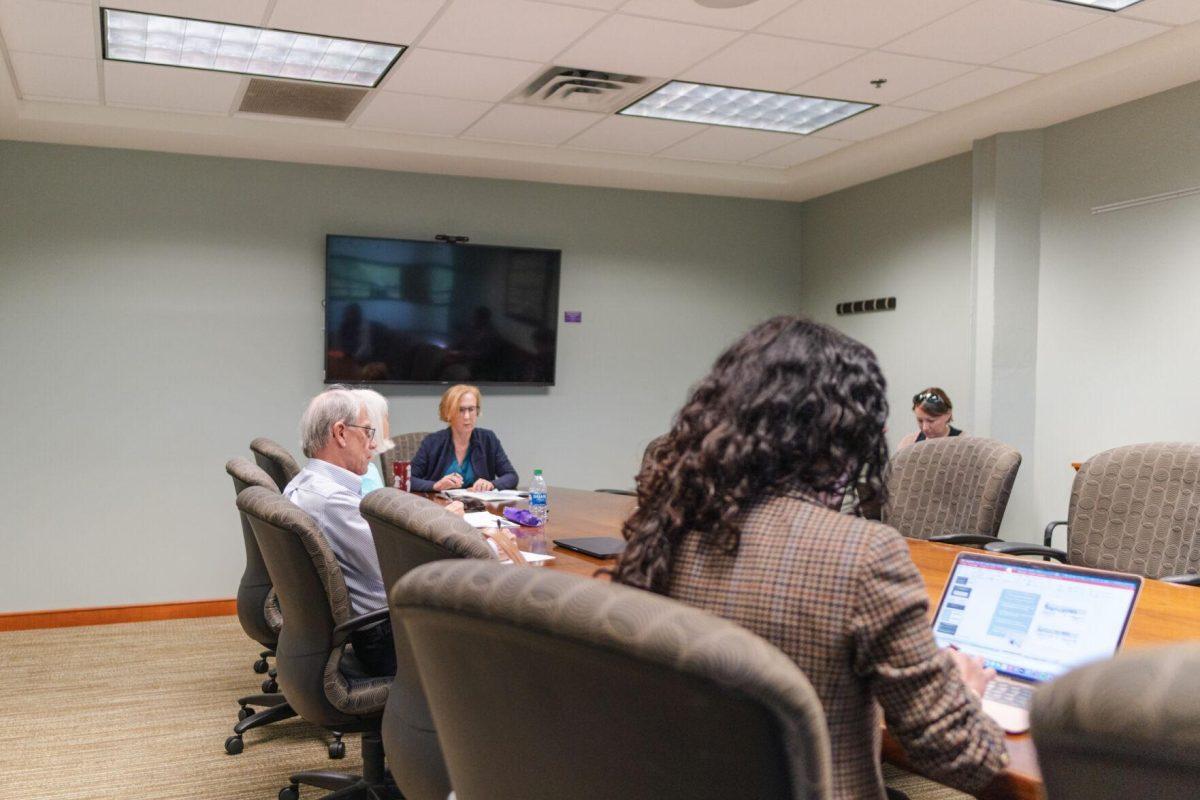 LSU Faculty Senate President Mandi Lopez begins the meeting on Wednesday, April 20, 2022, inside the LSU Student Union on Highland Road in Baton Rouge, La.