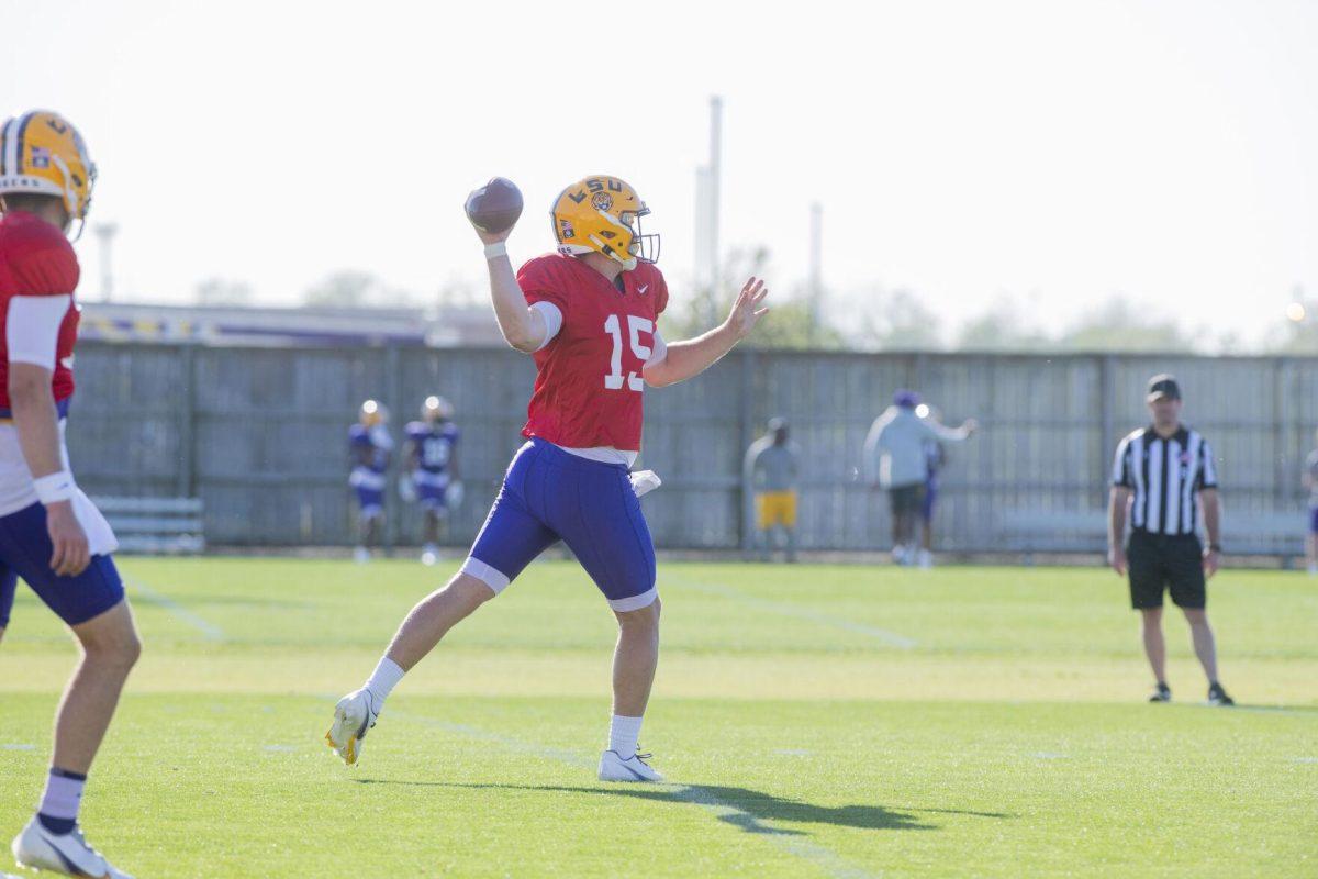 LSU football quarterback Myles Brennan (15) passes the ball Thursday, April 7, 2022, during LSU&#8217;s spring practice in Baton Rouge, Louisiana.