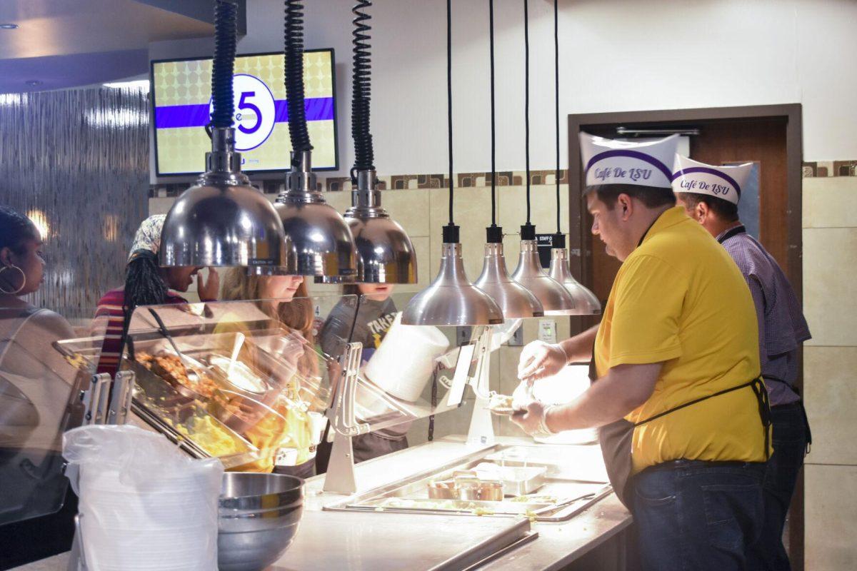 Take 5 Dining Hall workers serve students breakfast Tuesday, May 3, 2022, for President&#8217;s Breakfast on LSU&#8217;s campus in Baton Rouge, Louisiana.