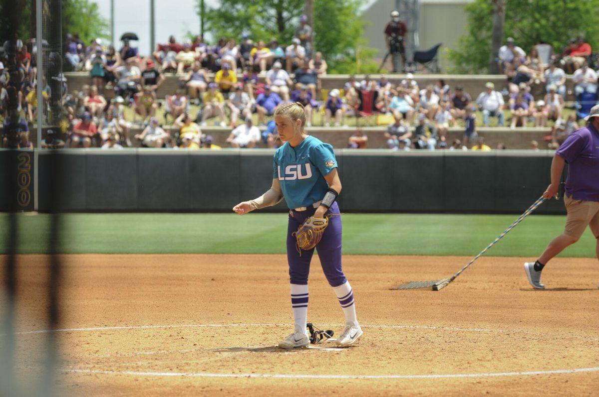 LSU freshman ultilty pitcher Baylea Brandon (23) practices ptiching during intermission Saturday, April 30, 2022, during LSU&#8217;s 6-1 defeat against Florida at Tiger Park on Skip Bertman Drive in Baton Rouge, La.