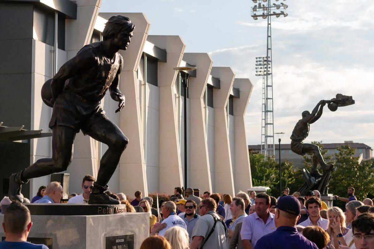 Pete Maravich's new statue now stands near the&#160;Shaquille O'Neal statue outside the PMAC, Monday 25, 2022.