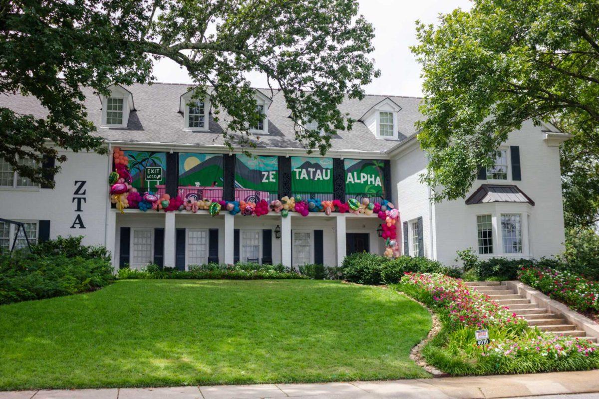 Banners and balloons hang from the balcony of the Zeta Tau Alpha house on Tuesday, Aug. 23, 2022, on Lakeshore Drive in Baton Rouge, La.