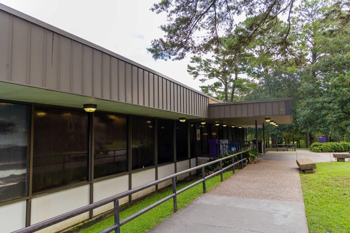 The 5 Dining Hall sits Thursday, Aug. 25, 2022, near the Pentagon on LSU's campus.