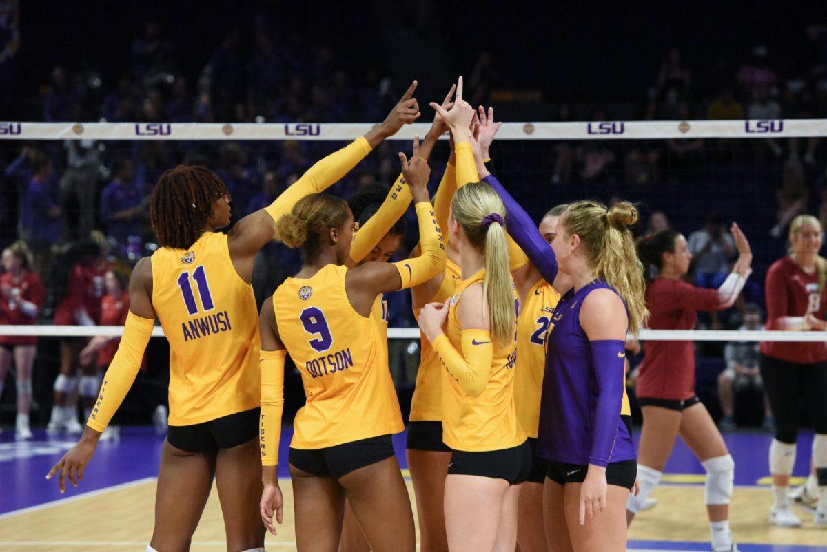 The LSU volleyball team gathers together before their match on Wednesday, Sept. 21, 2022, during LSU&#8217;s 3-2 win over Arkansas at the Pete Maravich Assembly Center in Baton Rouge, La.