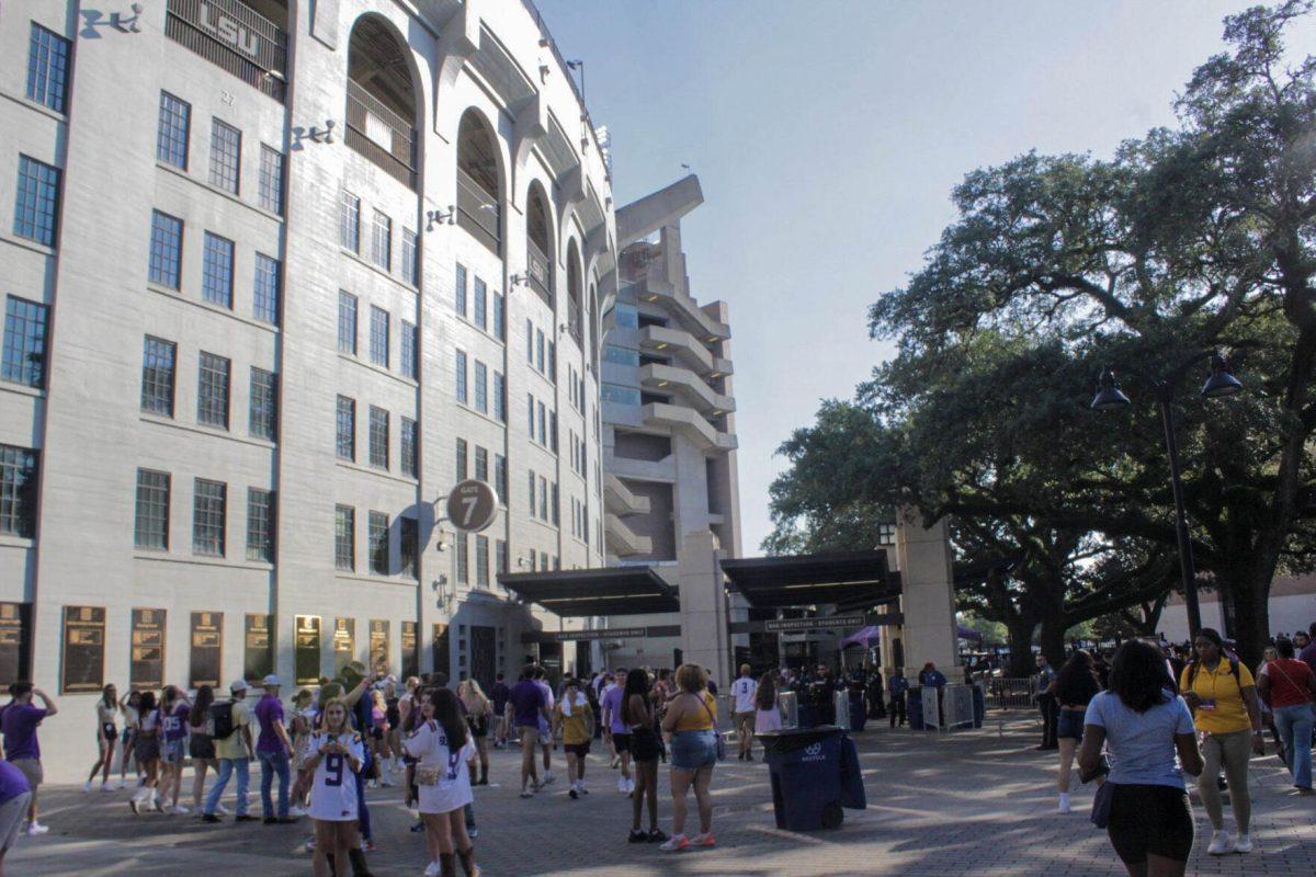 LSU students begin to line up for entry into Tiger Stadium on Saturday, Sept. 10, 2022, on N. Stadium Drive, in Baton Rouge, La.