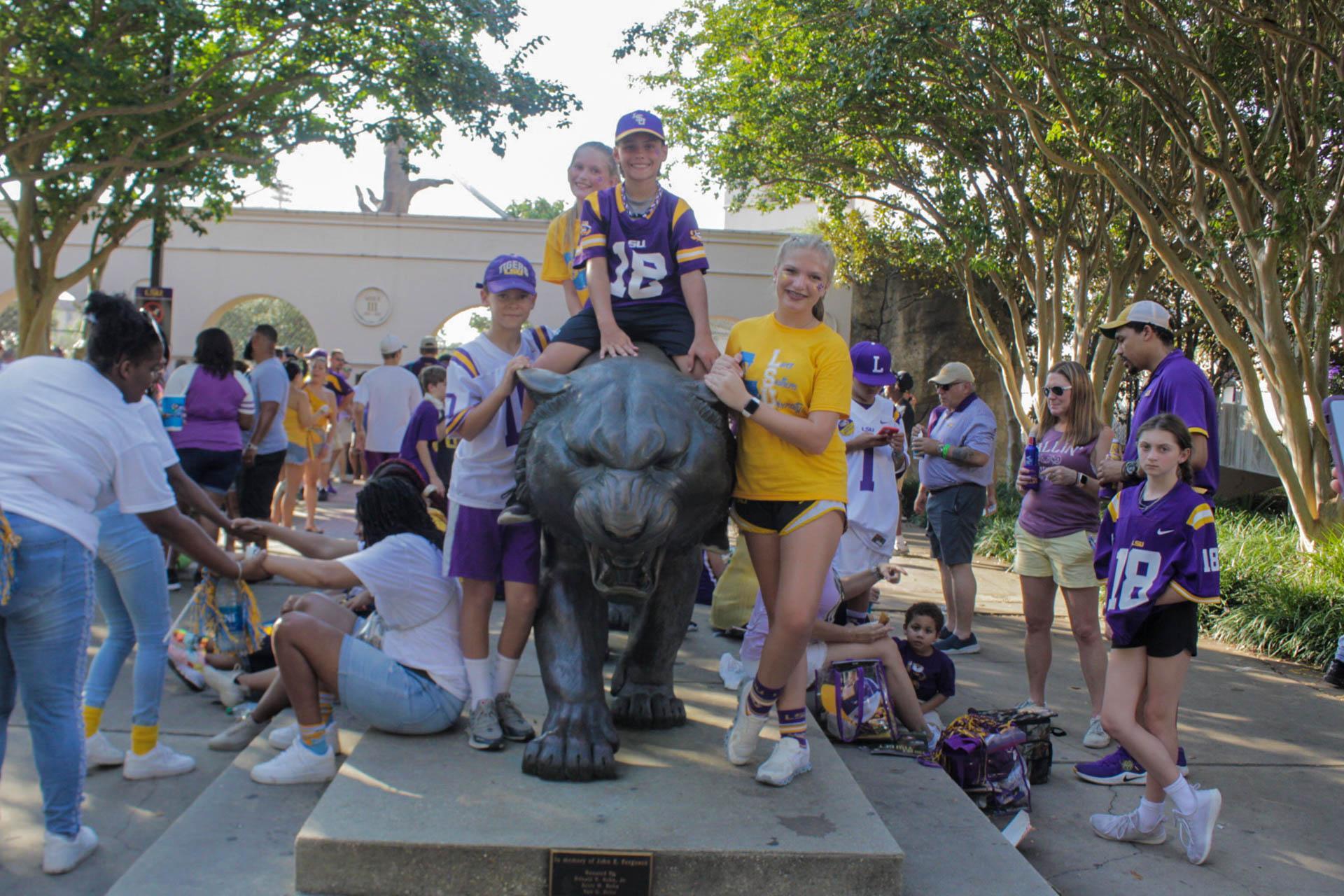 PHOTOS: What Campus Looks like on a School Day vs. Game Day