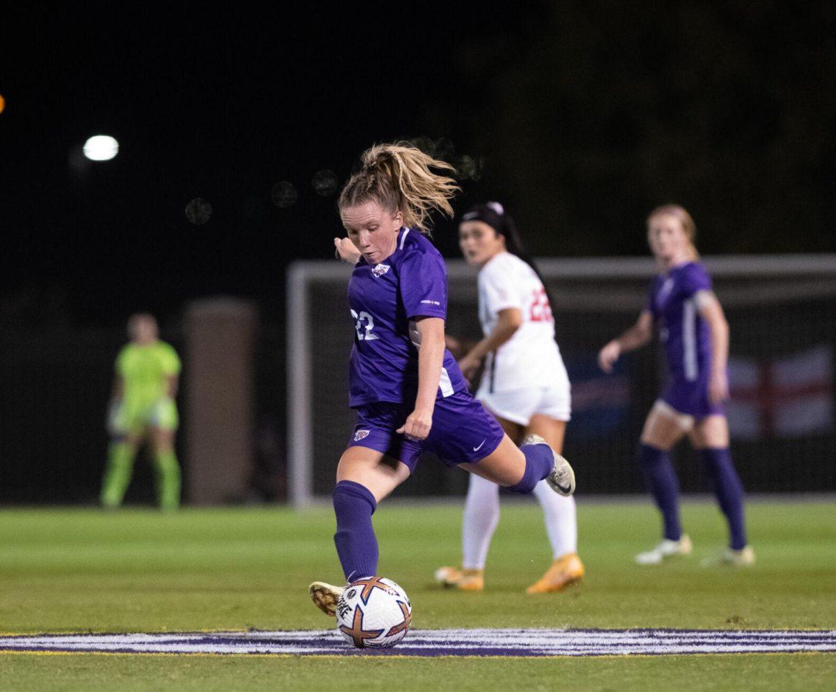 LSU soccer fifth-year senior defender Tilly Wilkes (22) passes the ball on Thursday, Oct. 27, 2022, during LSU&#8217;s 4-1 victory against Ole Miss at LSU&#8217;s Soccer Stadium off of Nicholson Drive.