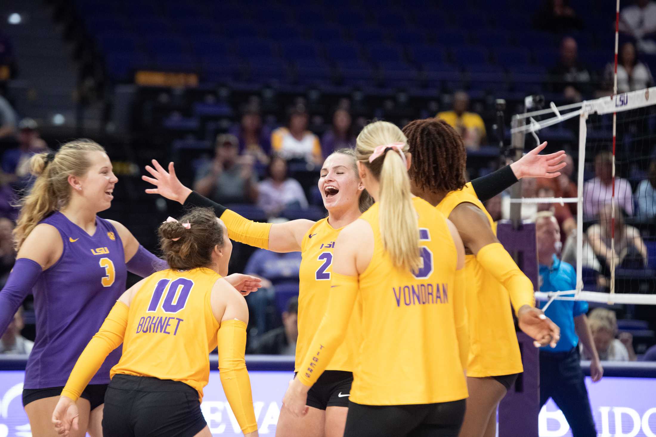 PHOTOS: LSU volleyball splits series 1-1 against Mississippi State